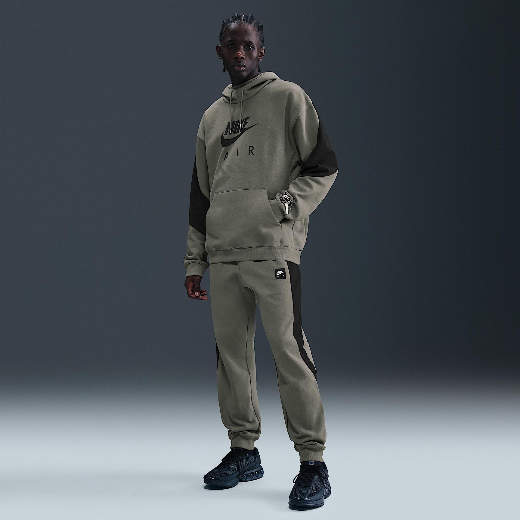 Nike Air Men's Fleece Joggers Product Image
