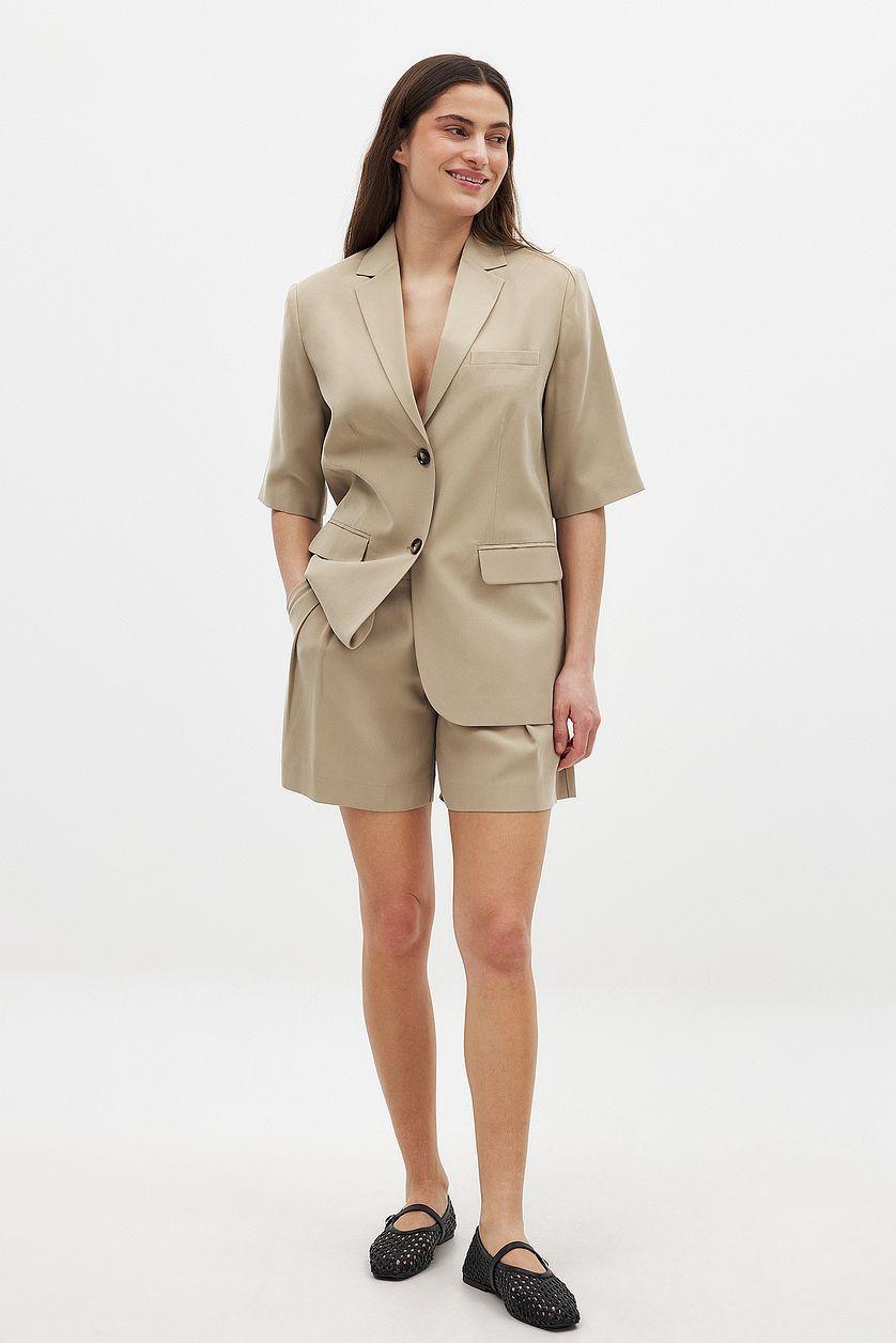Wide Mid Waist Shorts Product Image