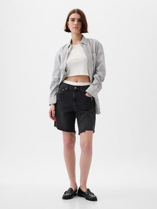 8" Mid Rise '90s Loose Denim Bermuda Shorts Product Image