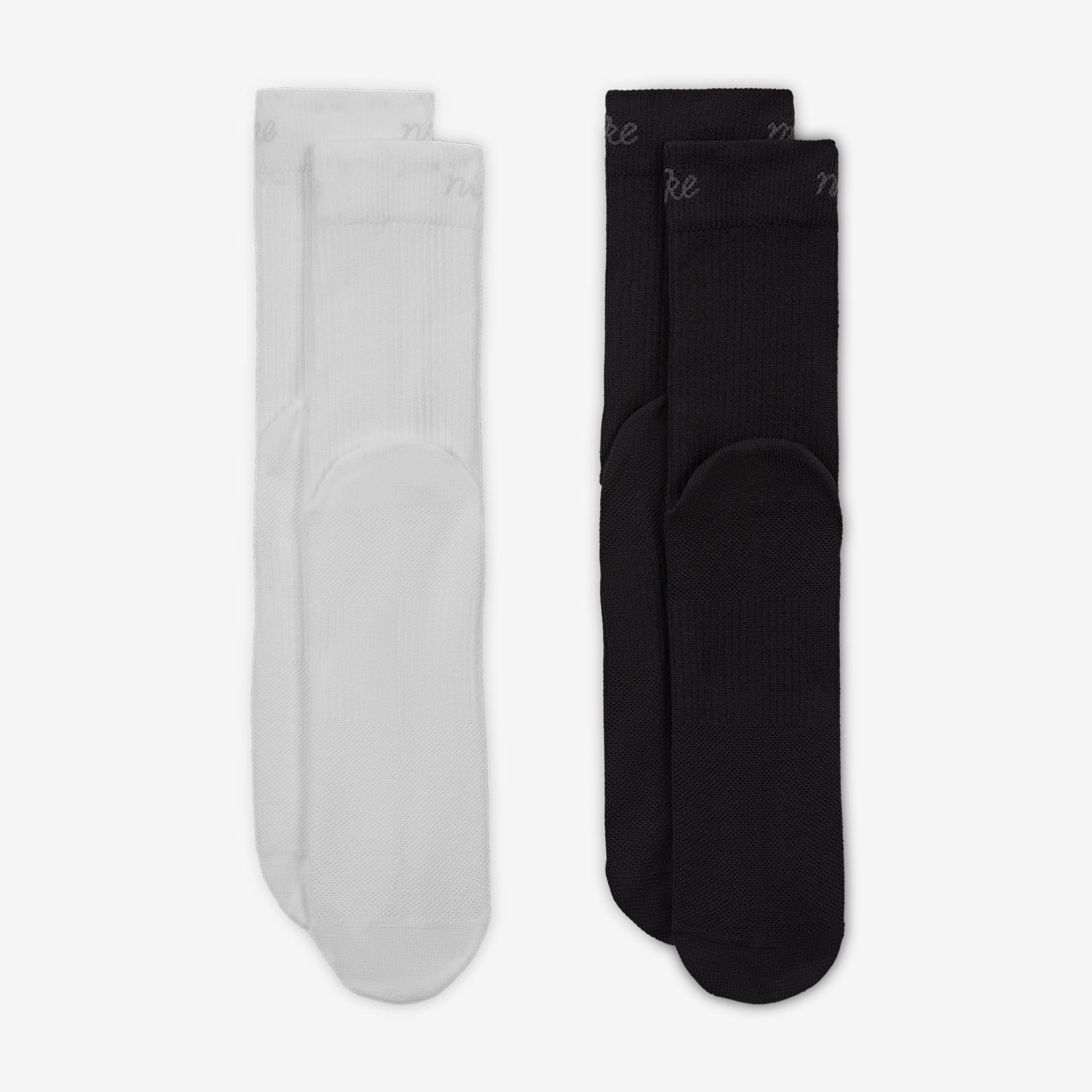 Nike Women's Everyday Plus Lightweight Crew Socks (2-Pair) Product Image