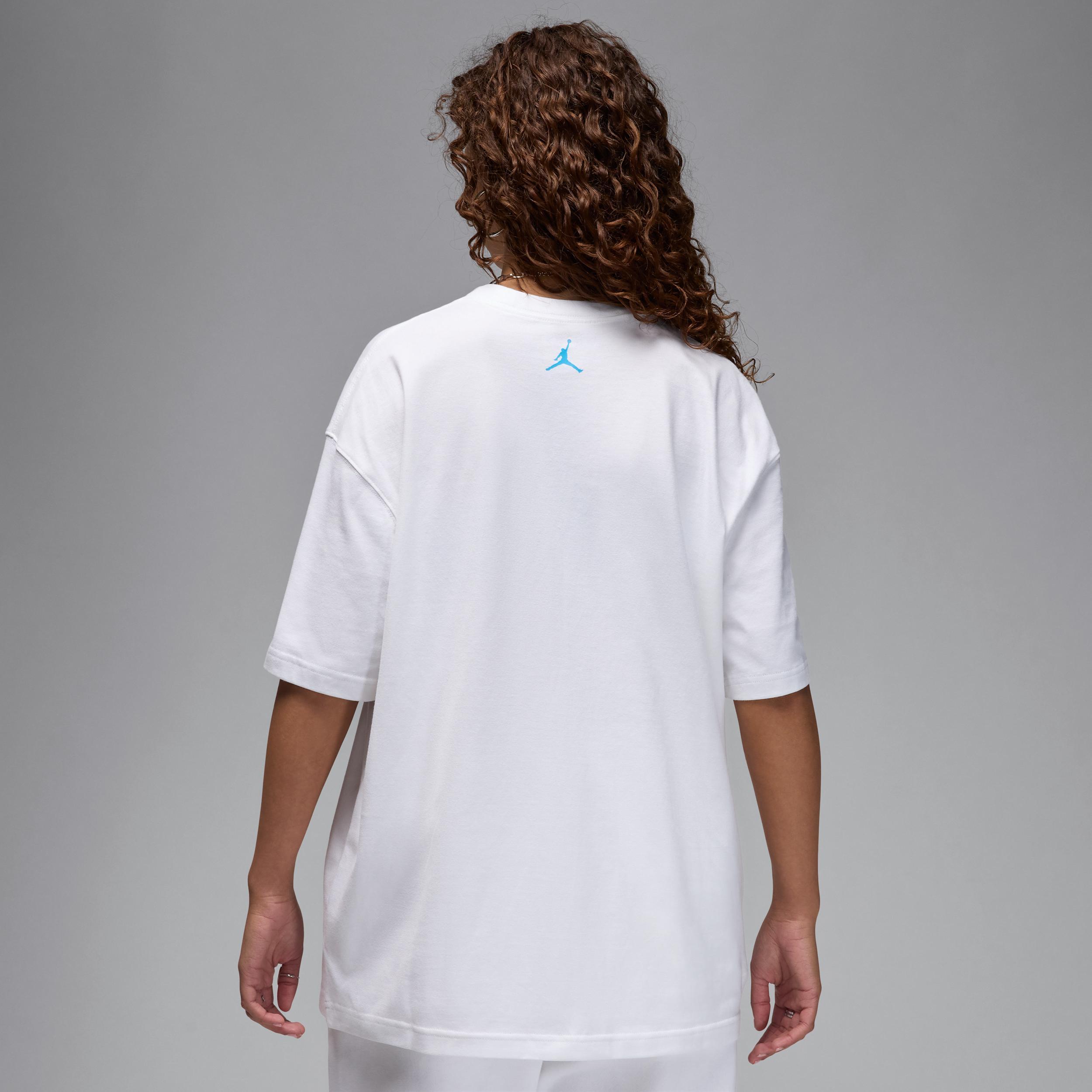 Women's Jordan Oversized Graphic T-Shirt Product Image