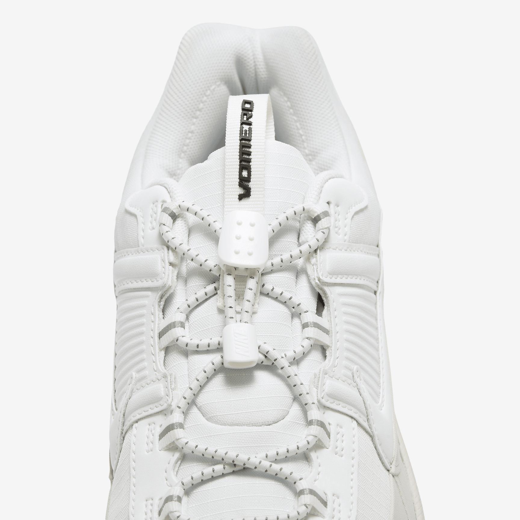 Nike Mens Zoom Vomero Roam Casual Shoes in College Grey/Vast Grey/White Product Image
