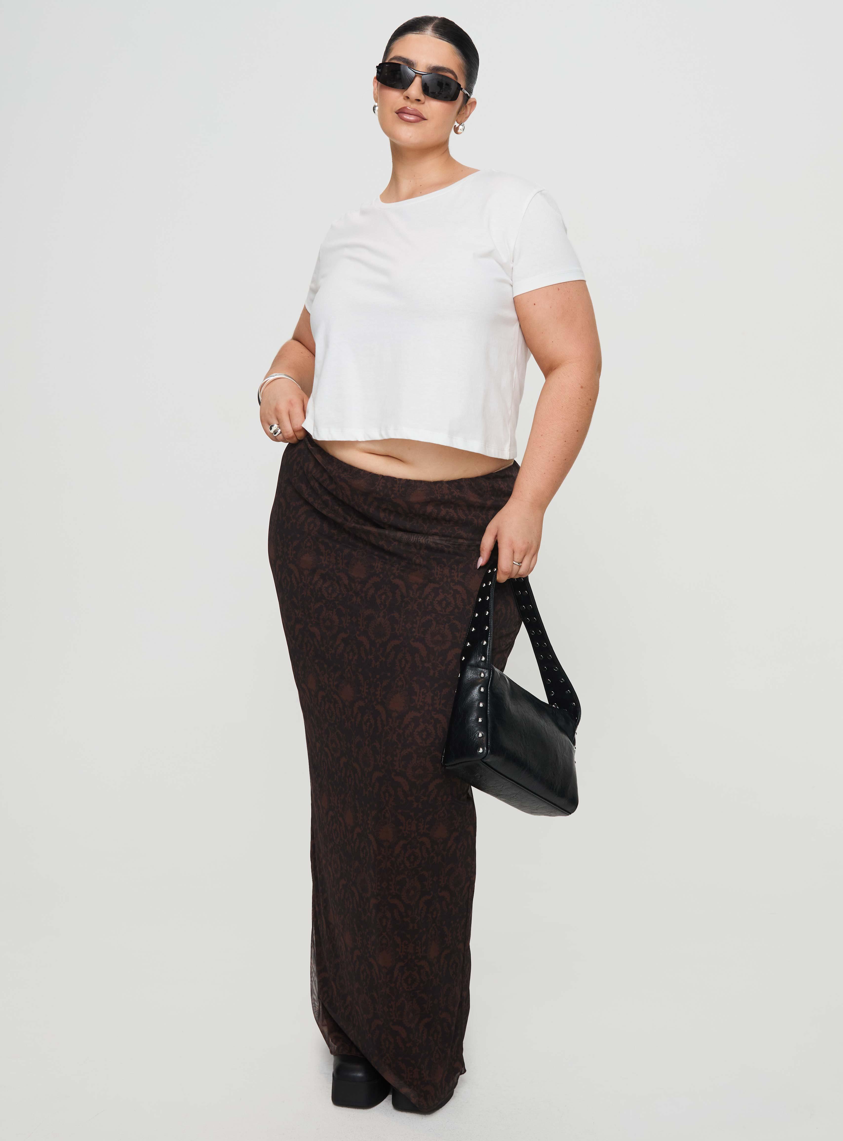 Micah Tee White Curve Product Image