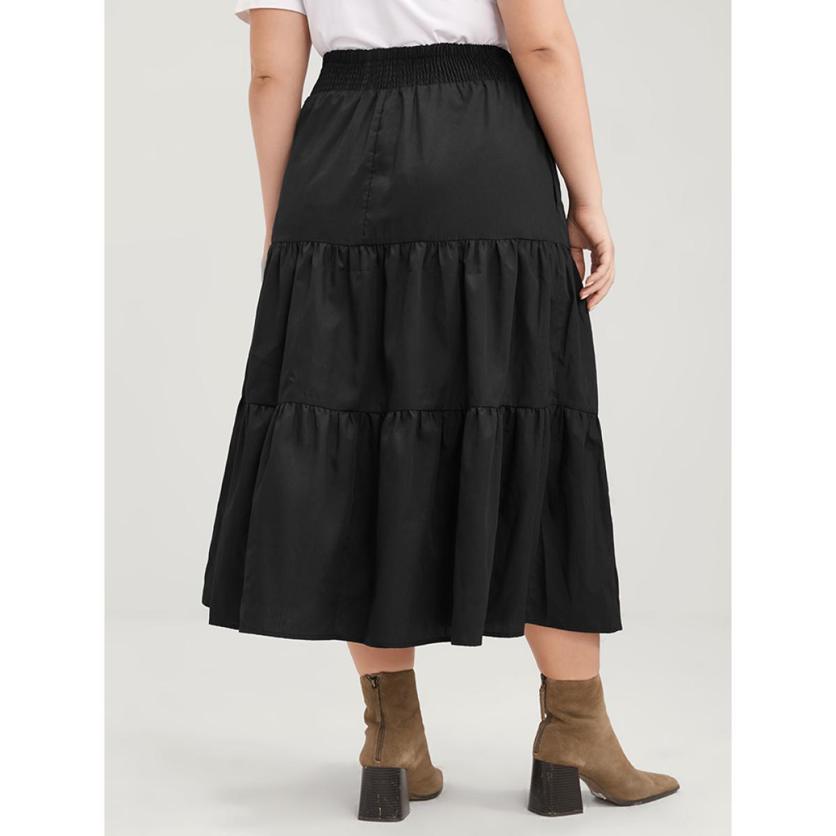 Plus Size Solid Shirred Waist Pocket Ruffle Hem Skirt Women Black Casual Shirred No stretch Pocket Dailywear Skirts BloomChic 26/4X Product Image