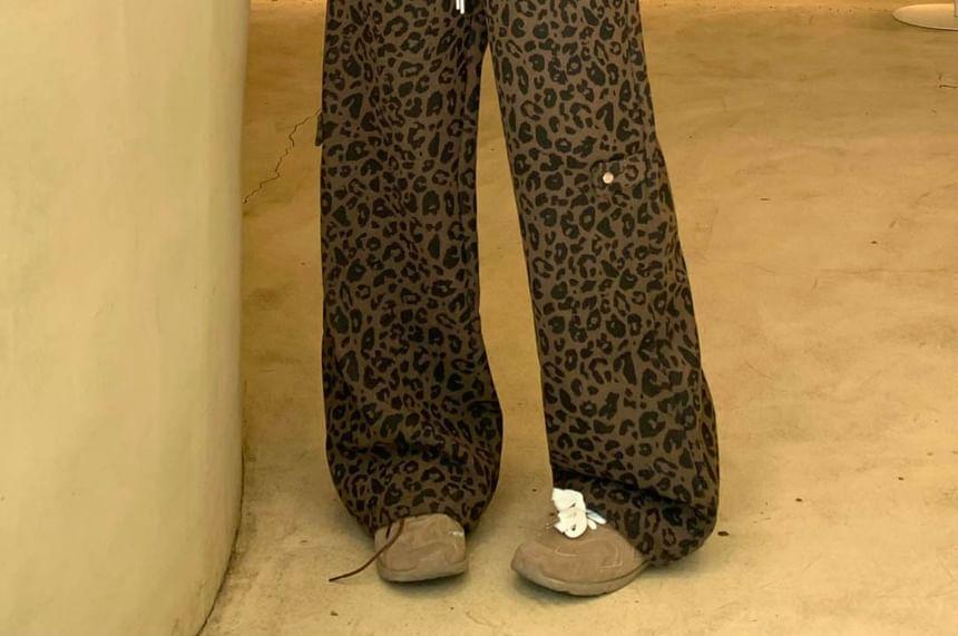 High Waist Leopard Print Wide Leg Pants Product Image