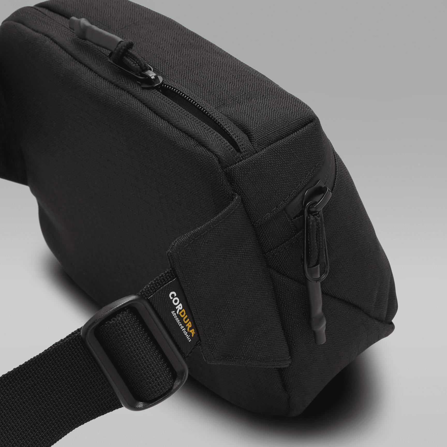 Jordan Franchise Crossbody Bag (2L) Product Image