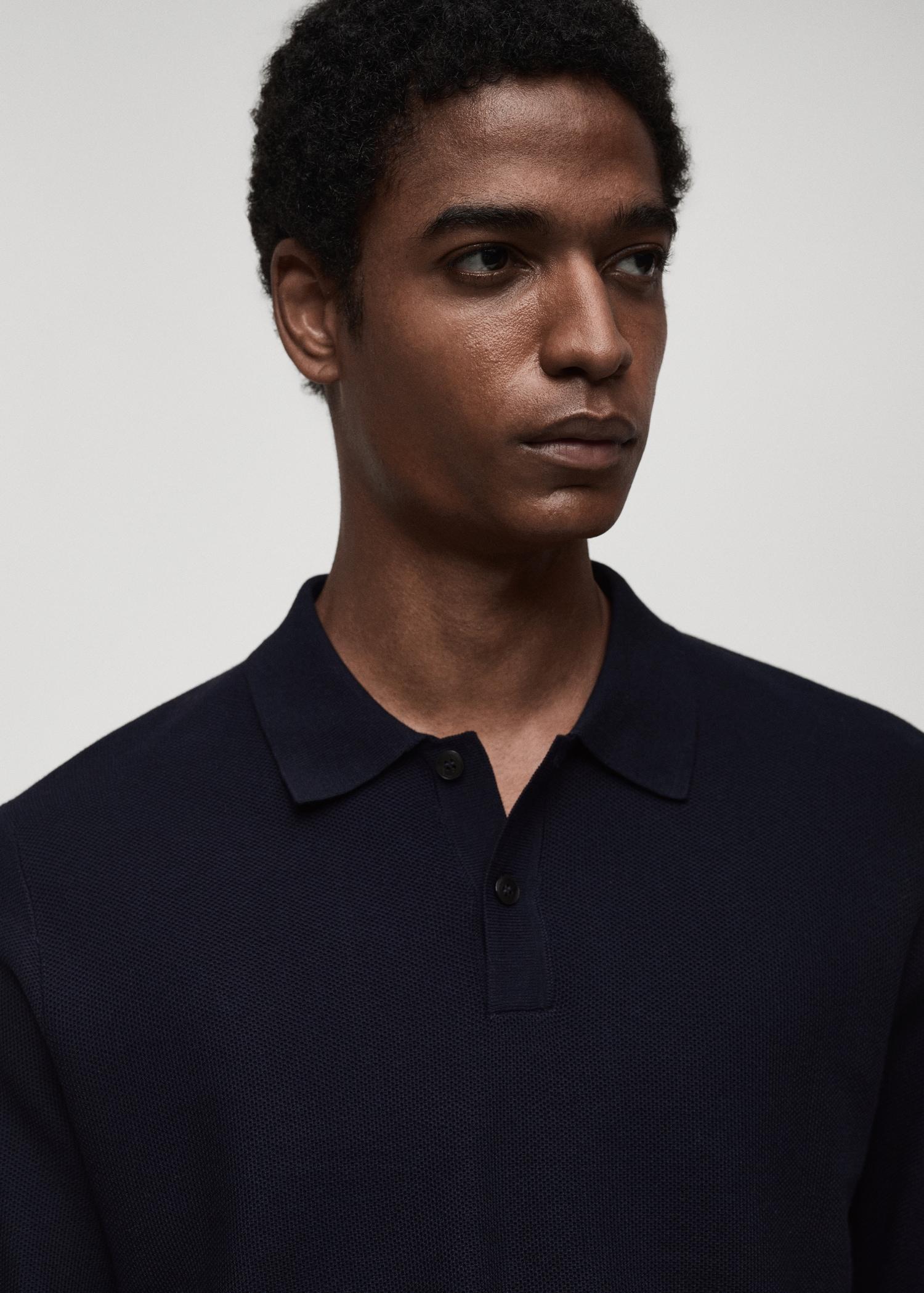 Micro-structured cotton knitted polo shirt - Men | MANGO USA Product Image
