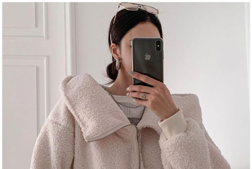 Fleece Turtleneck Plain Loose-Fit Zip-Up Jacket Product Image