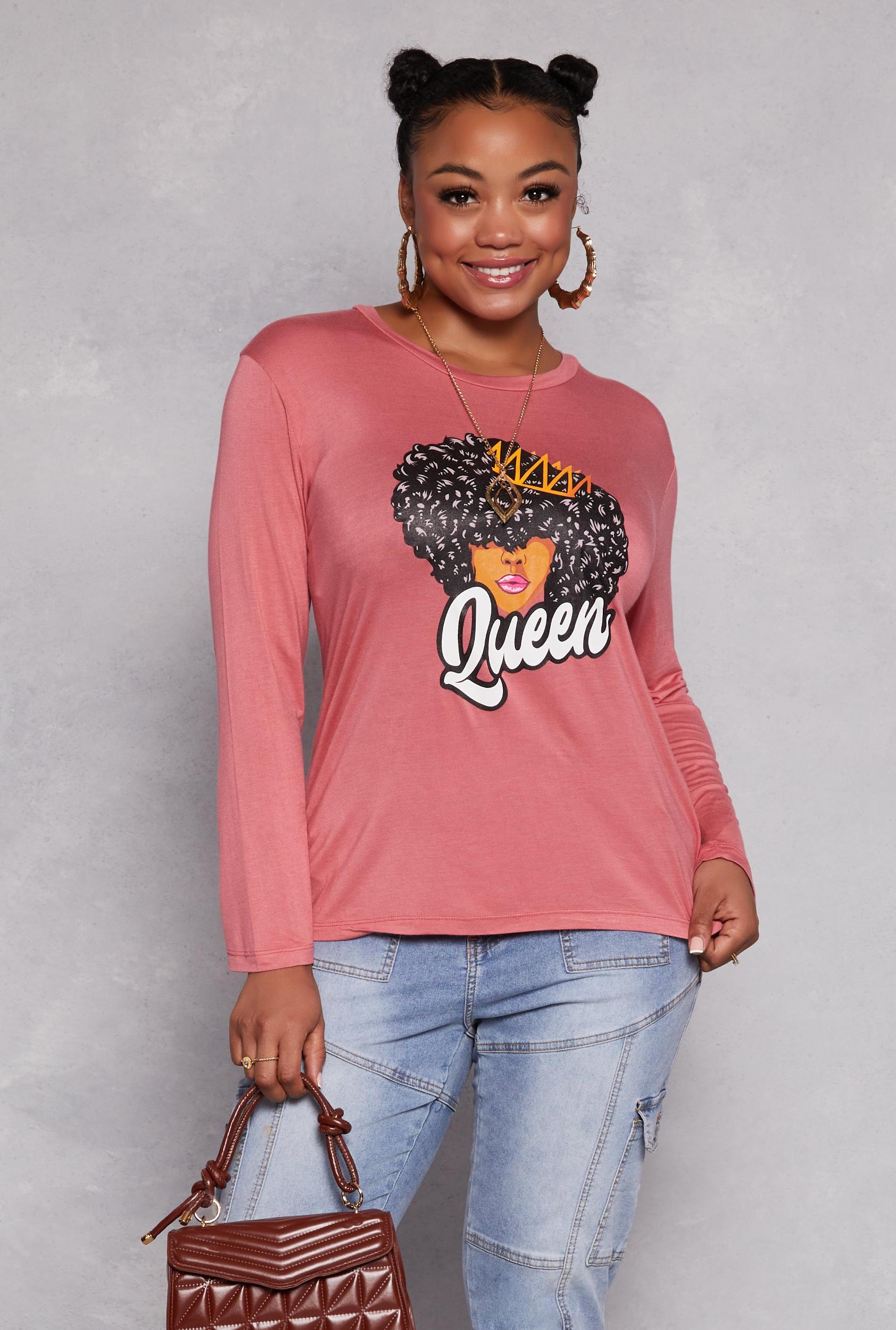Womens Plus Size Queen Graphic Long Sleeve Top with Necklace Product Image