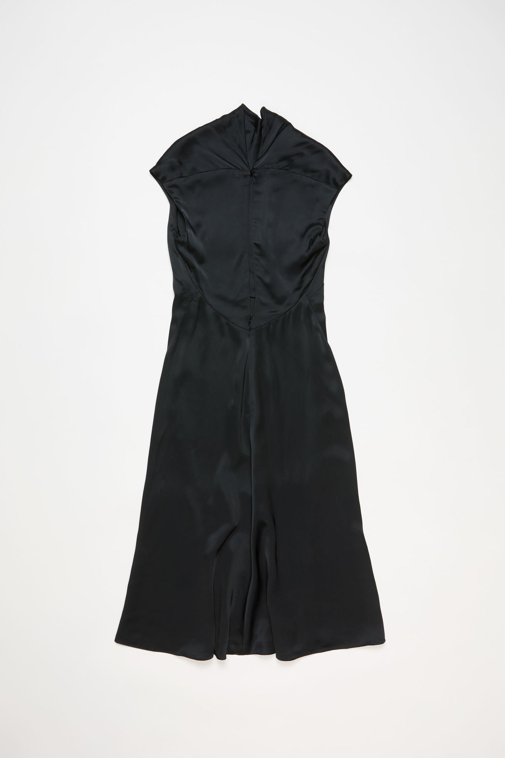 Satin sleeveless dress Product Image