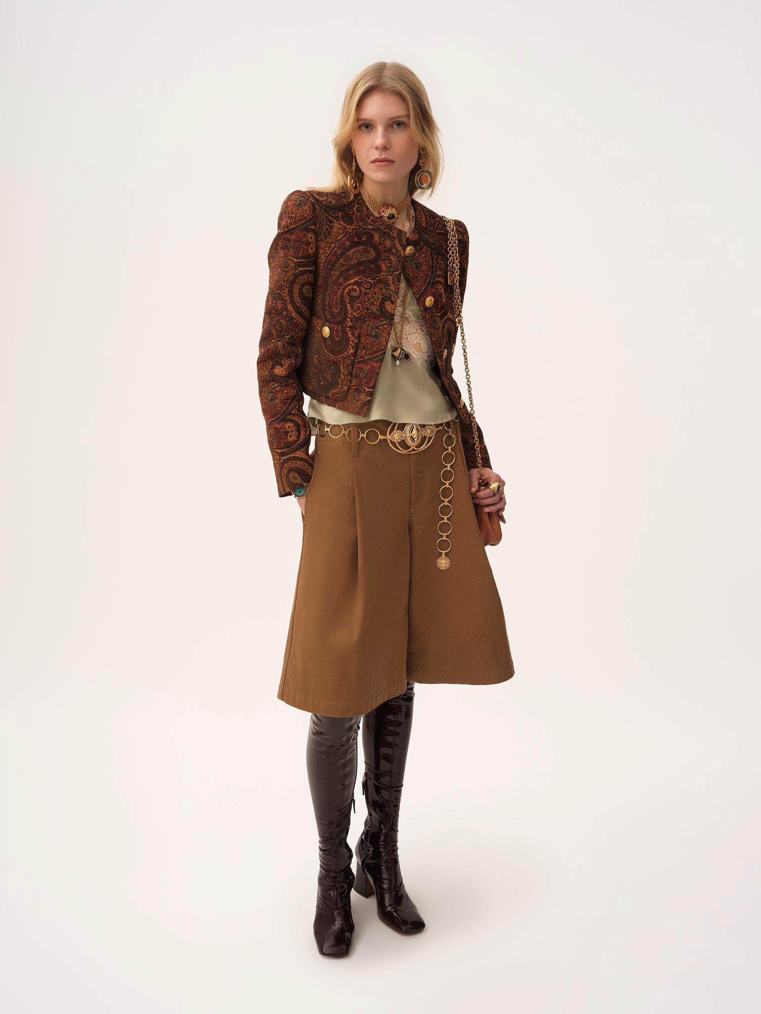 High-rise wide-leg bermuda shorts in cotton Product Image