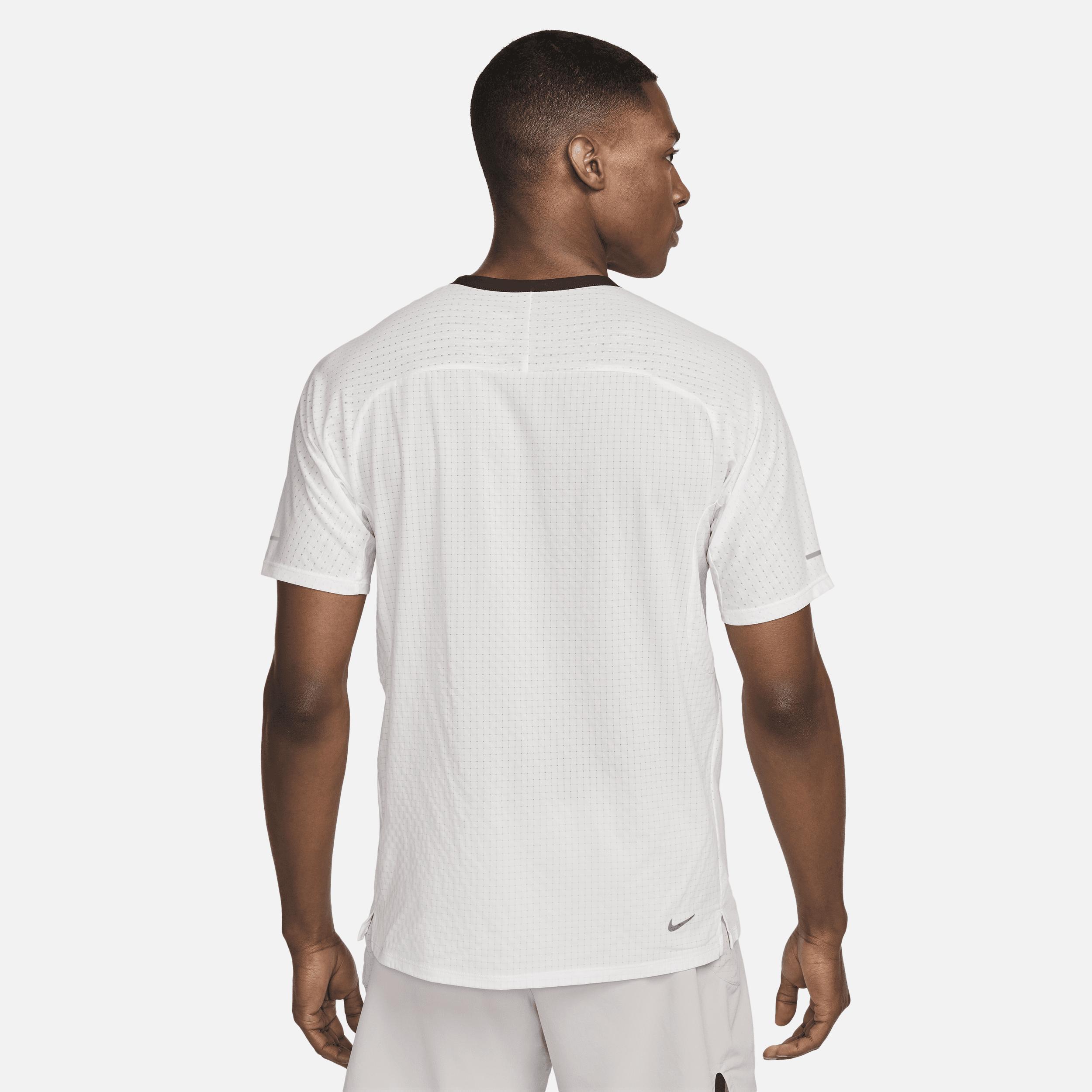 Nike Men's Trail Solar Chase Dri-FIT Short-Sleeve Running Top Product Image