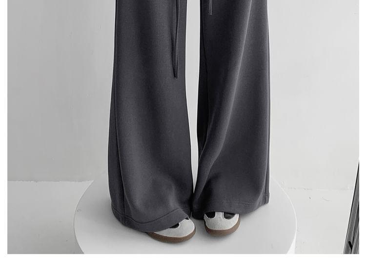 Drawstring-Waist Wide-Leg Sweatpants With Side Pockets in 5 Colors Product Image