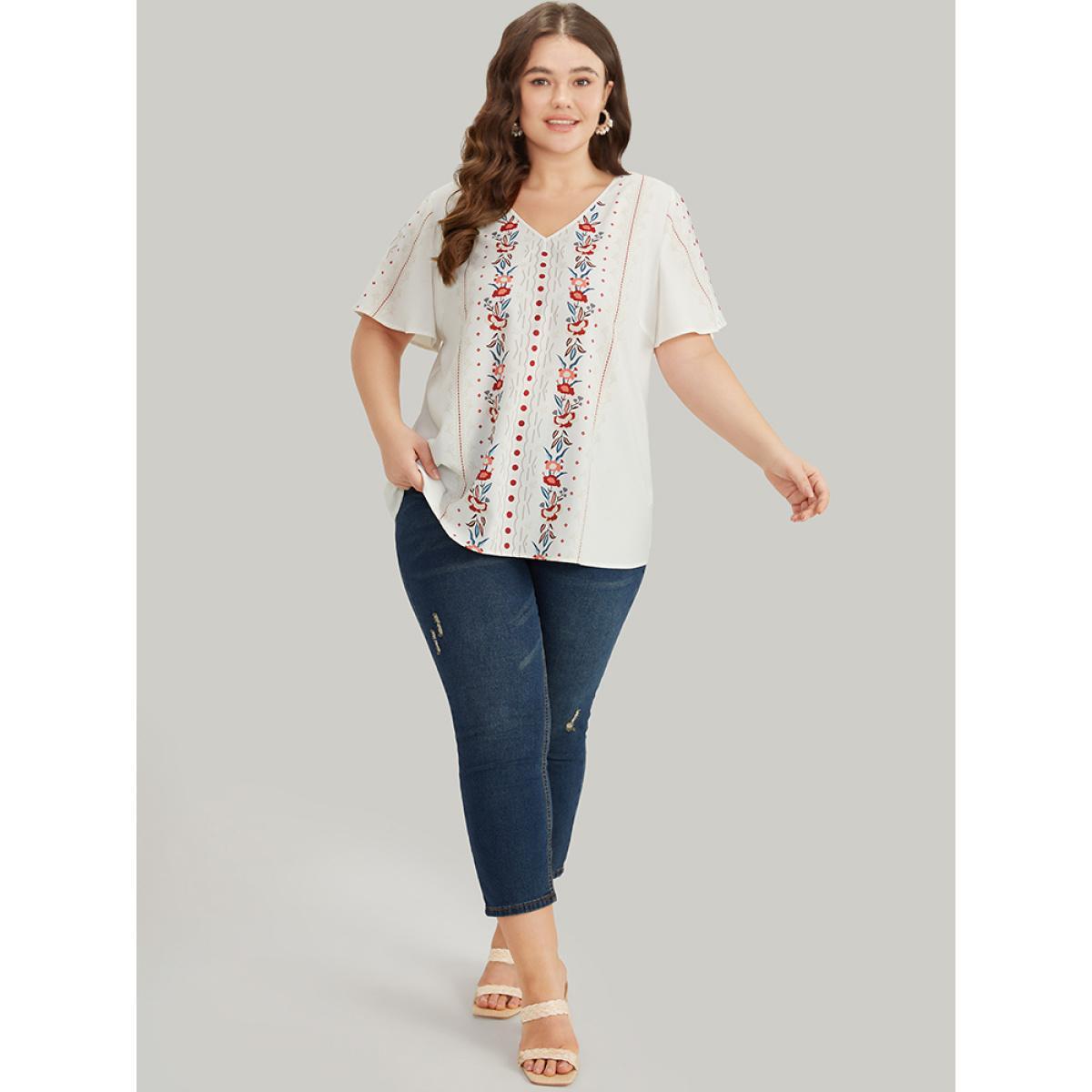 Plus Size White Bandana Print V Neck Flutter Sleeve Blouse Women Vacation Short sleeve V-neck Dailywear Blouses BloomChic 26/4X Product Image