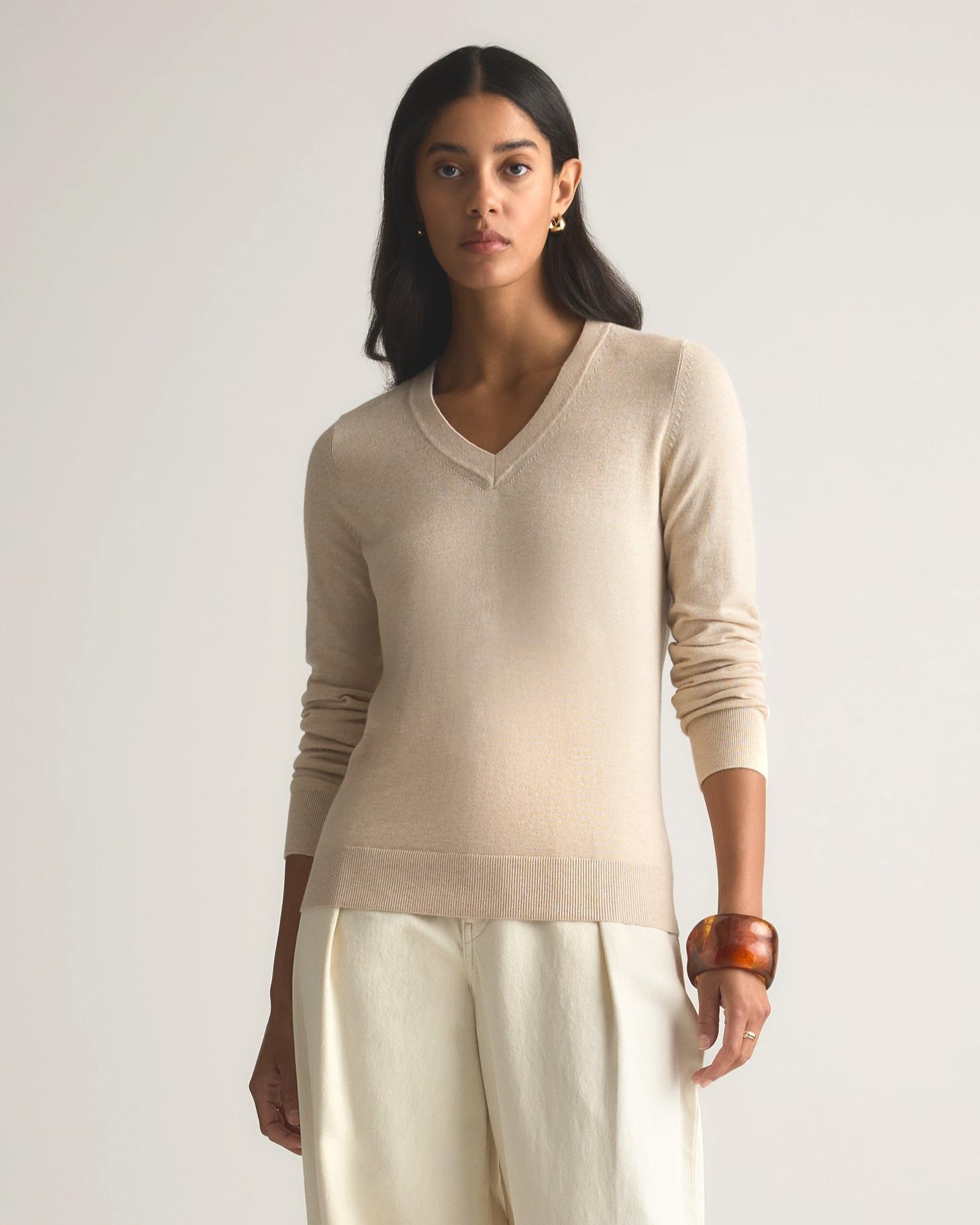 Quince | Women's Lightweight Cotton Cashmere V-Neck Sweater Organic Cotton Product Image