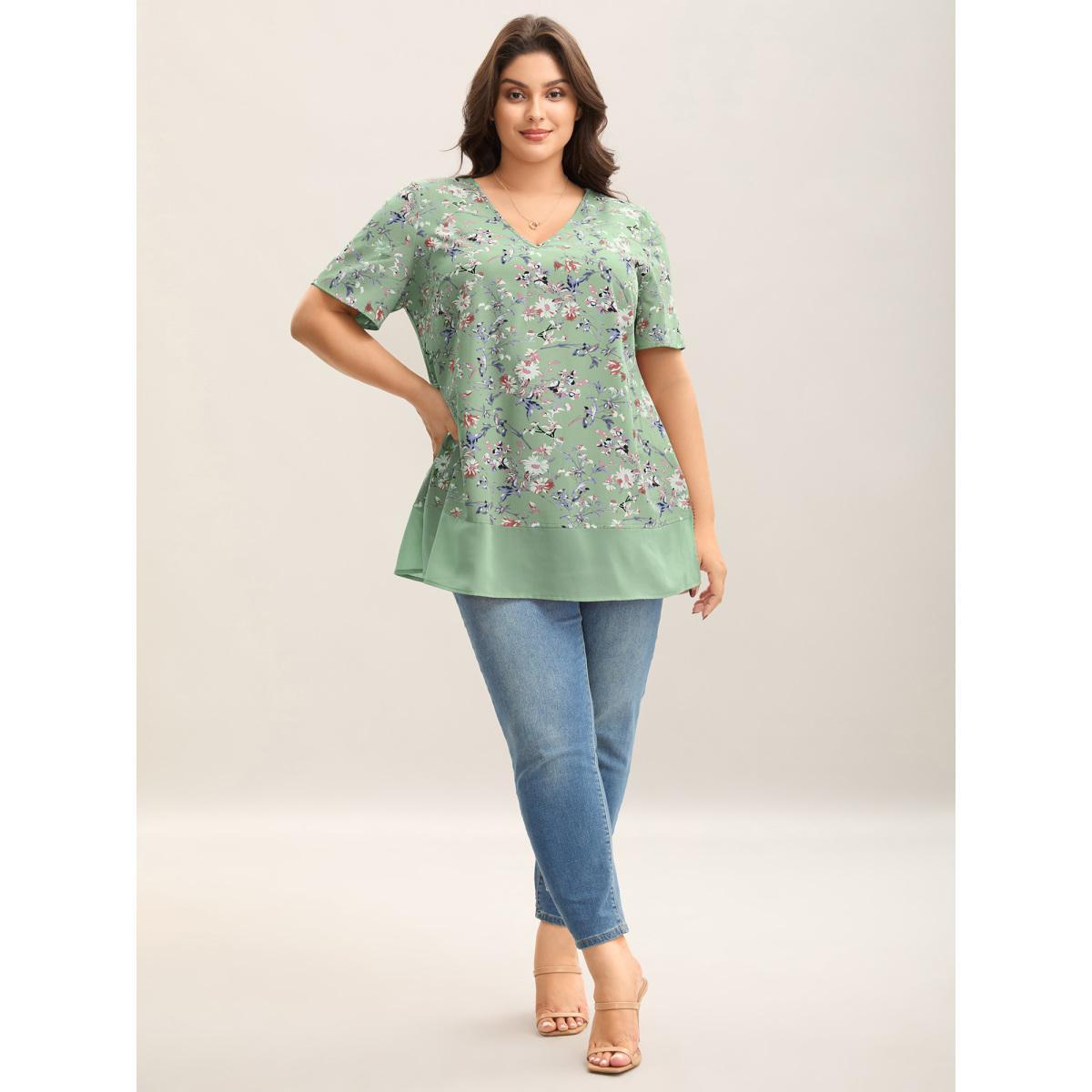 Plus Size Greenbean Garden Print Spliced V-Neck Blouse Women Elegant Short sleeve V-neck Everyday Blouses BloomChic 10/M Product Image