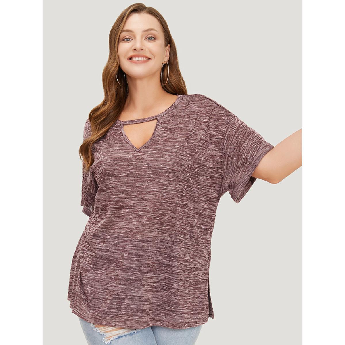 Plus Size Plain Keyhole Split Hem Heather T-shirt Burgundy Women Casual Heather Plain Keyhole Cut-Out Dailywear T-shirts BloomChic 28/5X Product Image