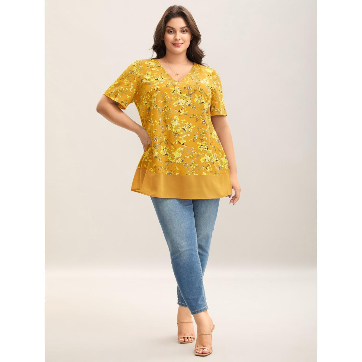 Plus Size Mustardyellow Garden Print Spliced V-Neck Blouse Women Elegant Short sleeve V-neck Everyday Blouses BloomChic 28/5X Product Image