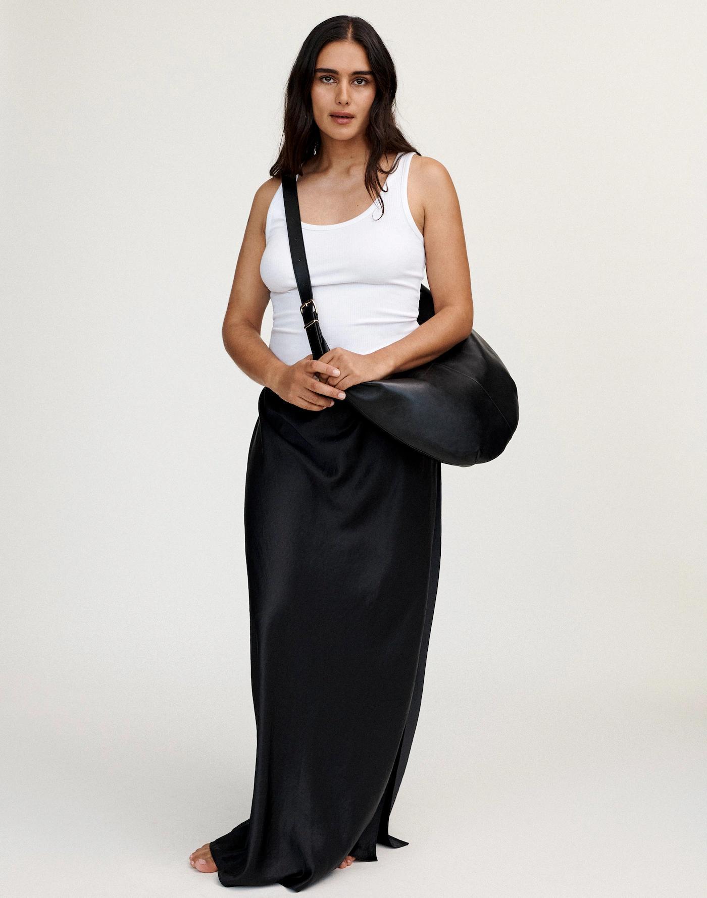 The Essential Curve Shoulder Bag Product Image
