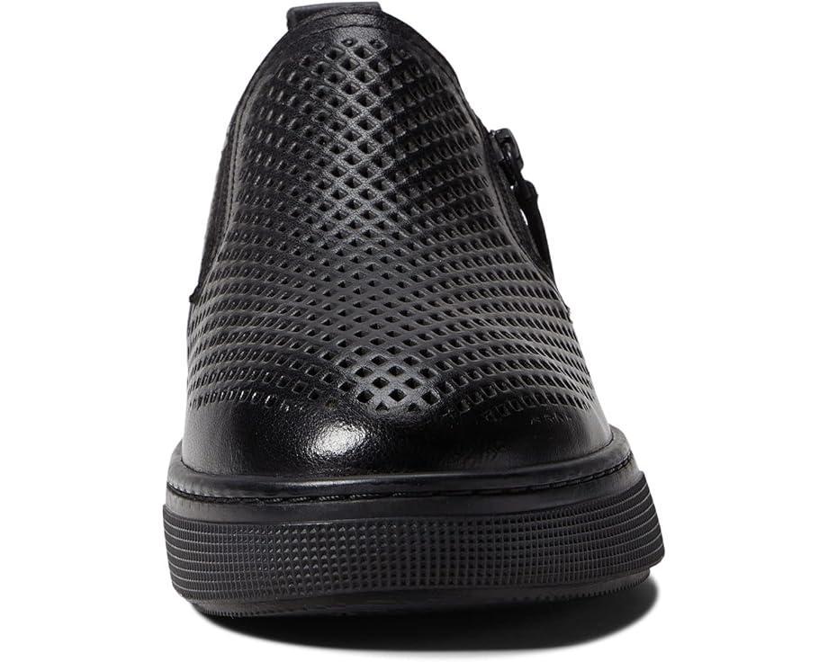 TravelActiv Slip-On Product Image