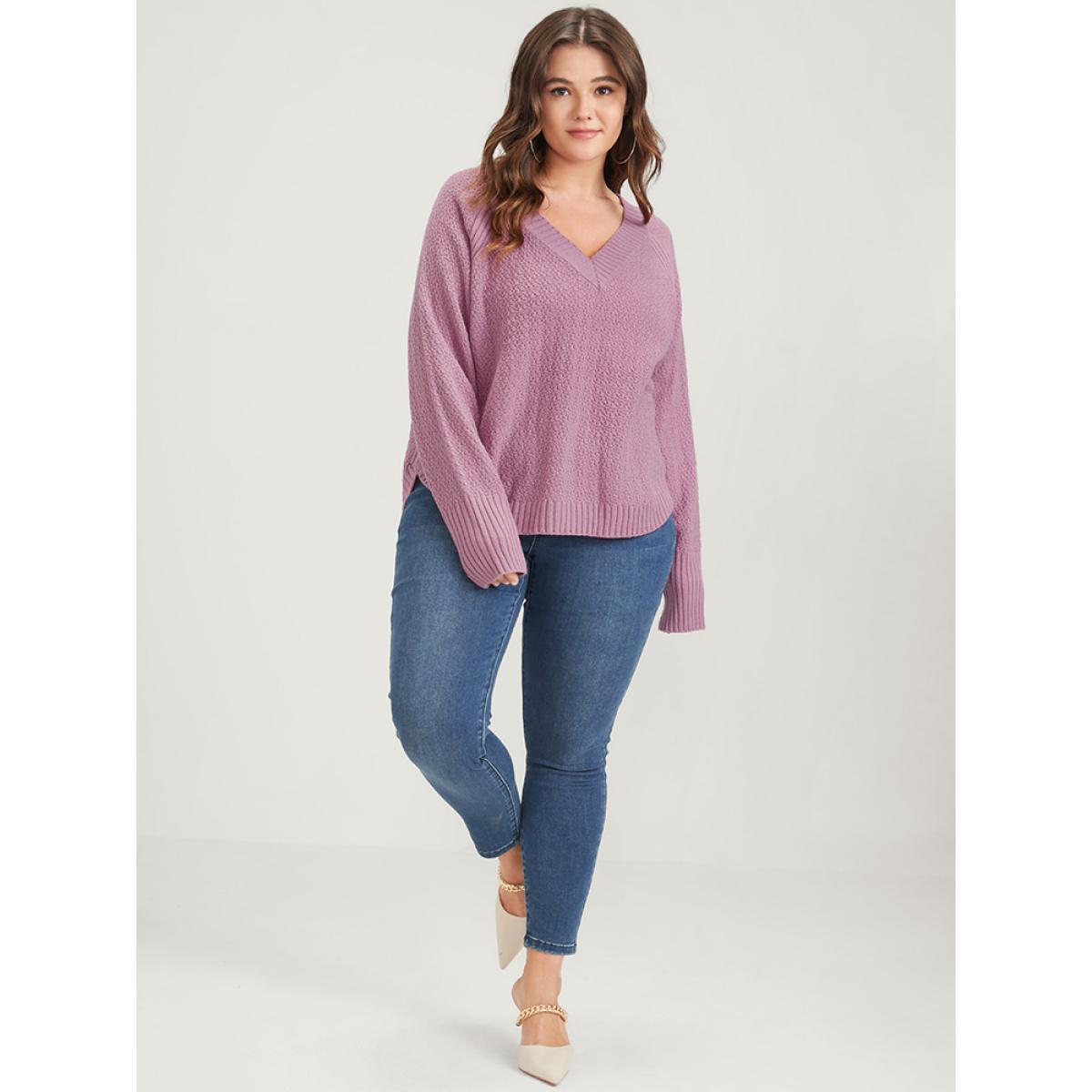 Plus Size Plain Solid Split Arc Hem V Neck Sweater DustyPink Women Casual Loose Long Sleeve V-neck Dailywear Pullovers BloomChic 18-20/2X Product Image