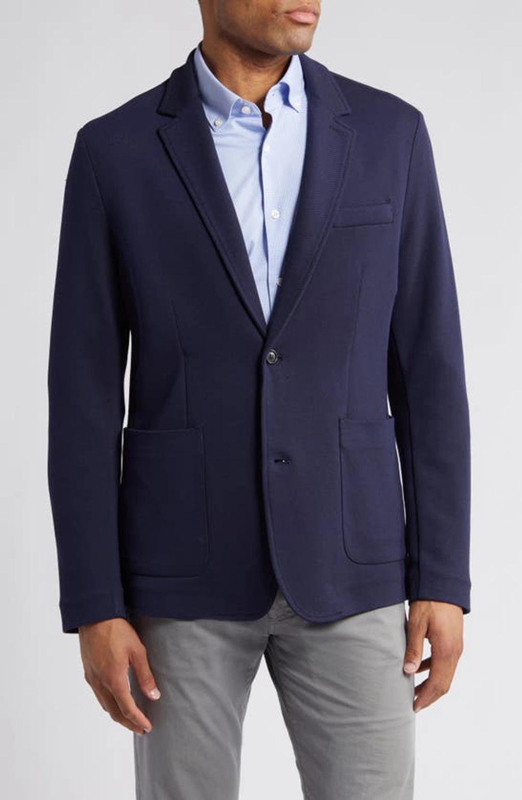 Mens Single-Breasted Two-Button Blazer Product Image