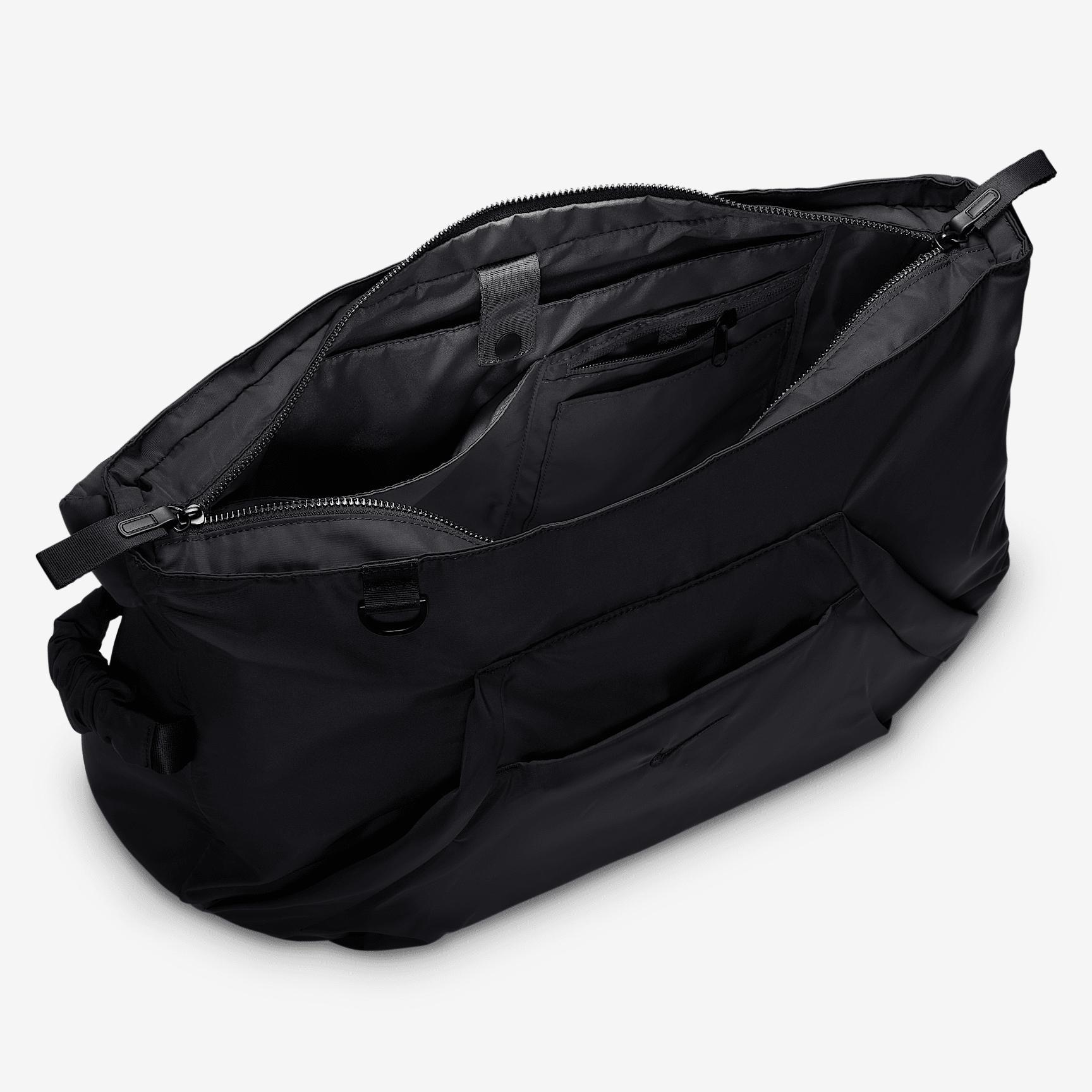 Nike One Tote Bag (25L) Product Image