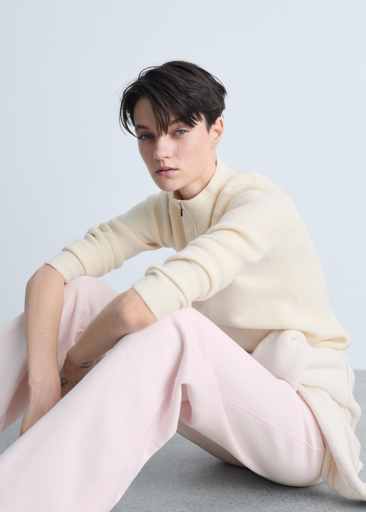 Wide-leg cotton joggers - Women | MANGO USA Product Image