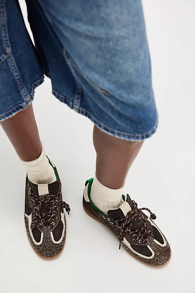 Alohas 490 Trek Sneakers Product Image