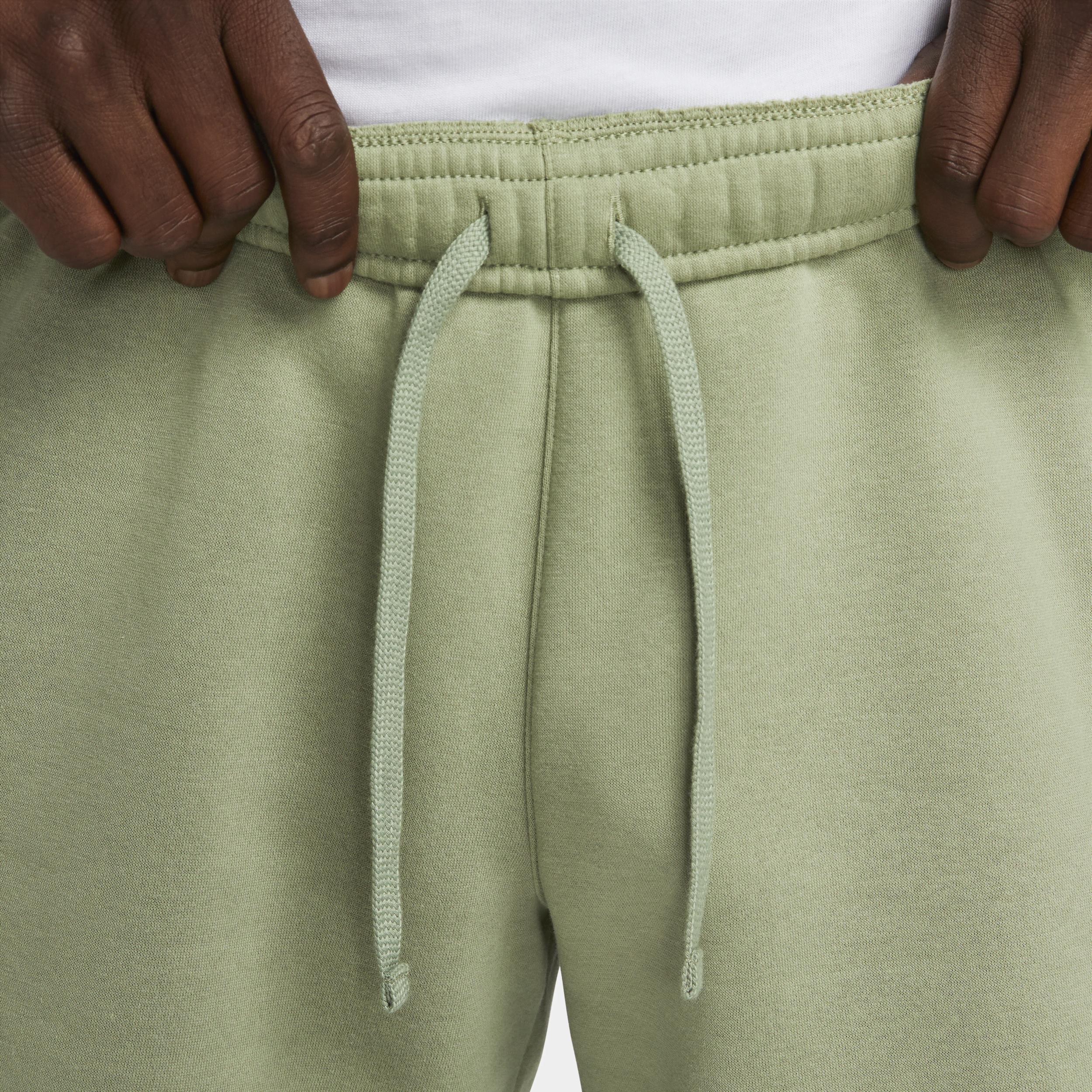 Nike Mens Cargo Club Shorts - Green/White Product Image