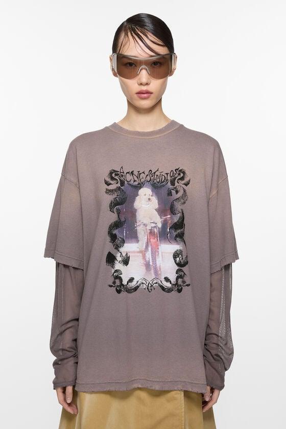 Layered print t-shirt Product Image