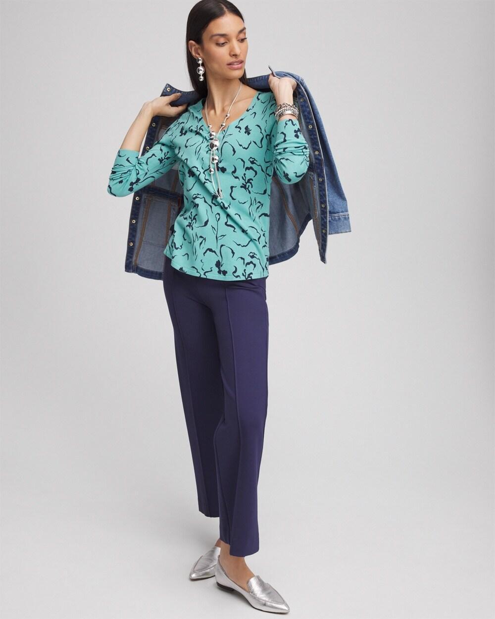 V-Neck Floral Pullover Sweater Product Image