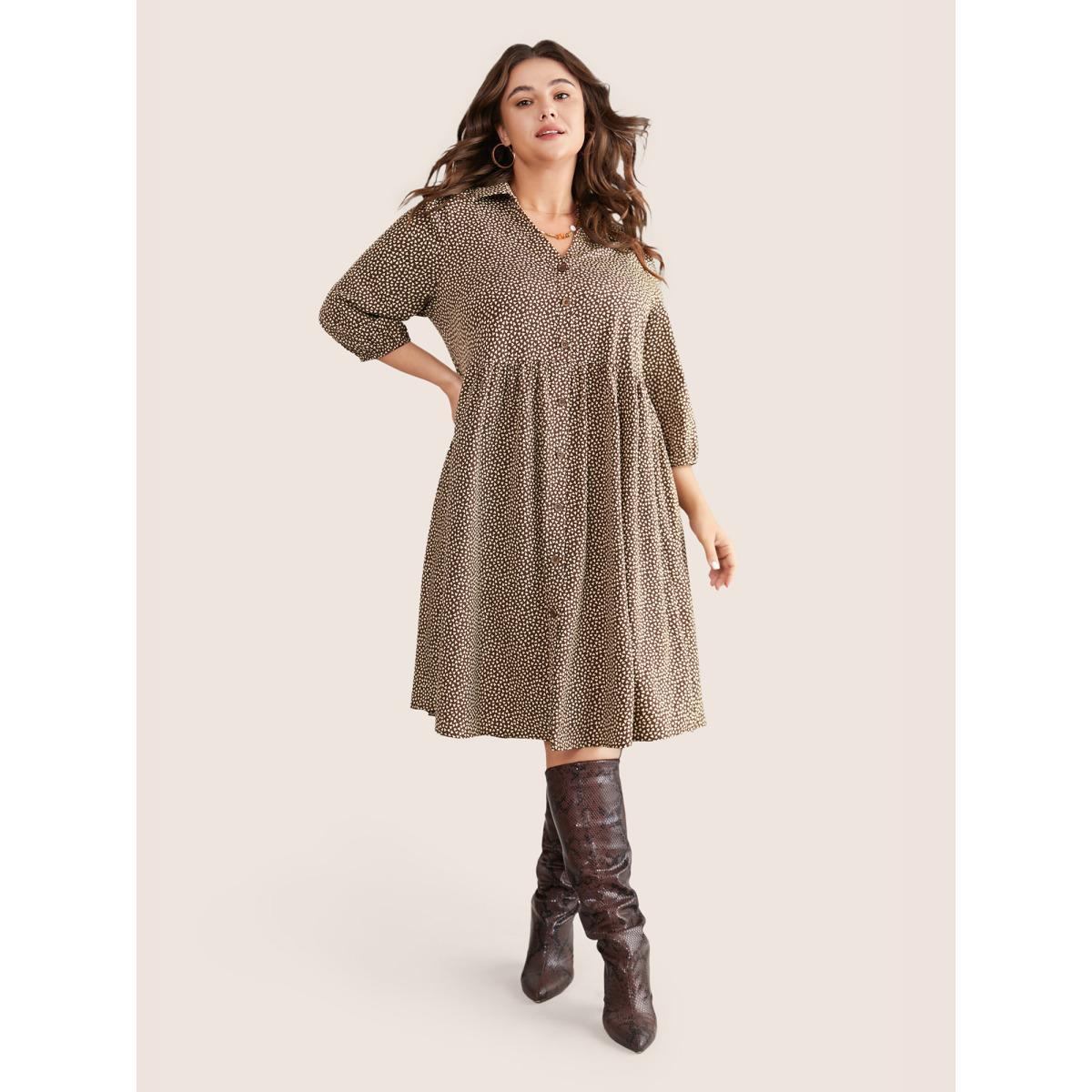 Plus Size Heart Print Lapel Collar Button Detail Knee Dress DarkBrown Women Casual Elastic cuffs Lapel Collar Elbow-length sleeve Curvy Knee Dress BloomChic 28/5X Product Image