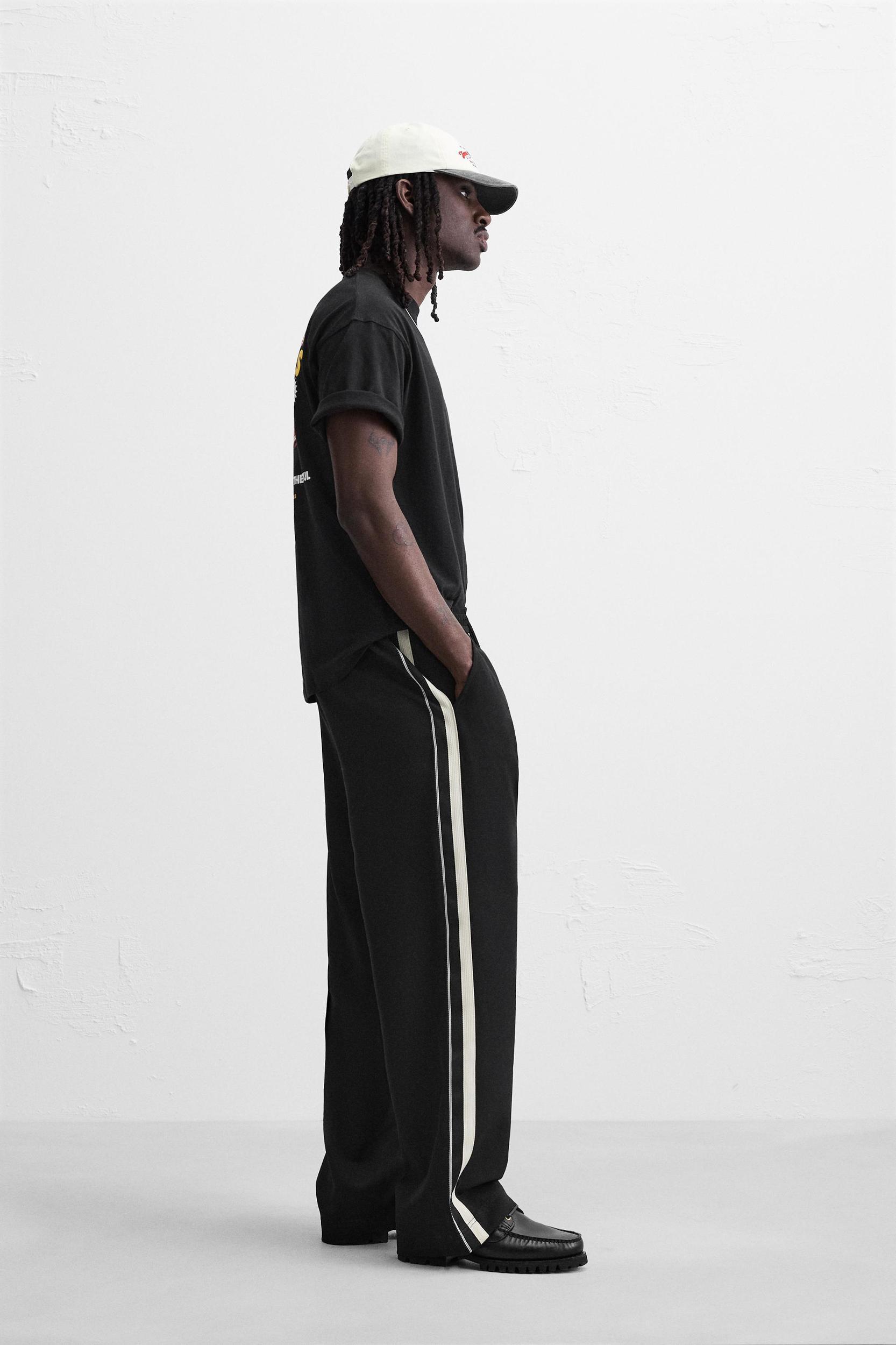COMBINATION PRINT T-SHIRT Product Image