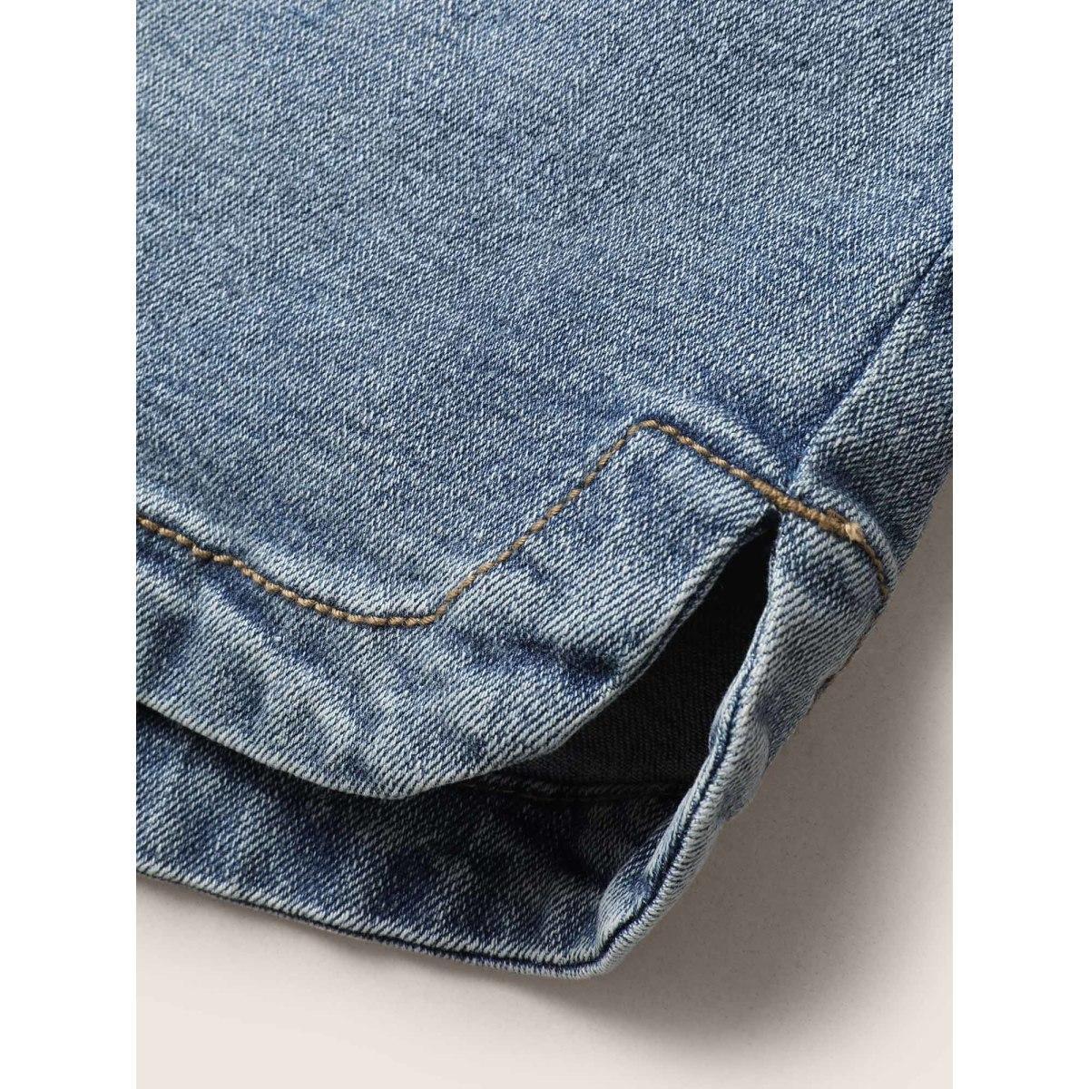 Plus Size Light Wash Slit Hem Elastic Waist Denim Shorts Women Denimblue Slit High stretch Everyday Slanted pocket Casual Denim Shorts BloomChic 18/2X Product Image