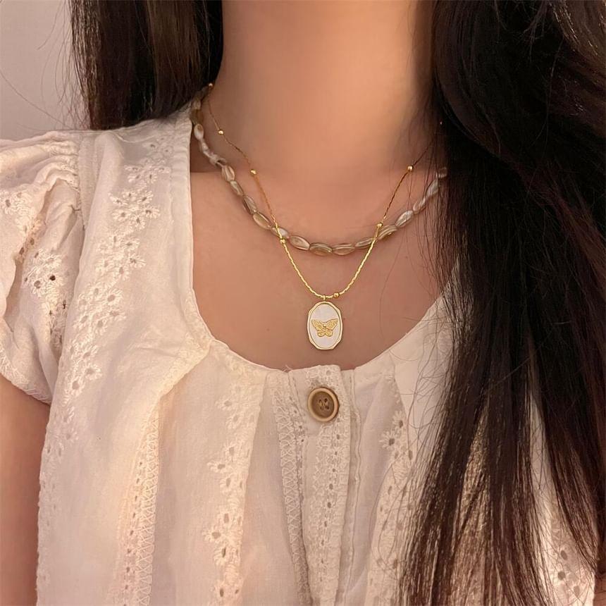 Butterfly Shell Alloy Necklace / Bead Necklace Product Image