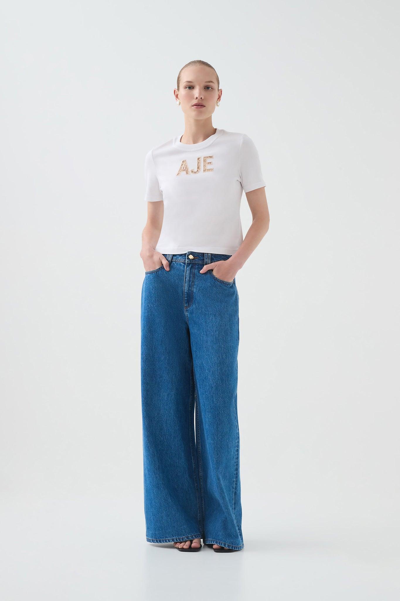 Lee Slim Tee Product Image