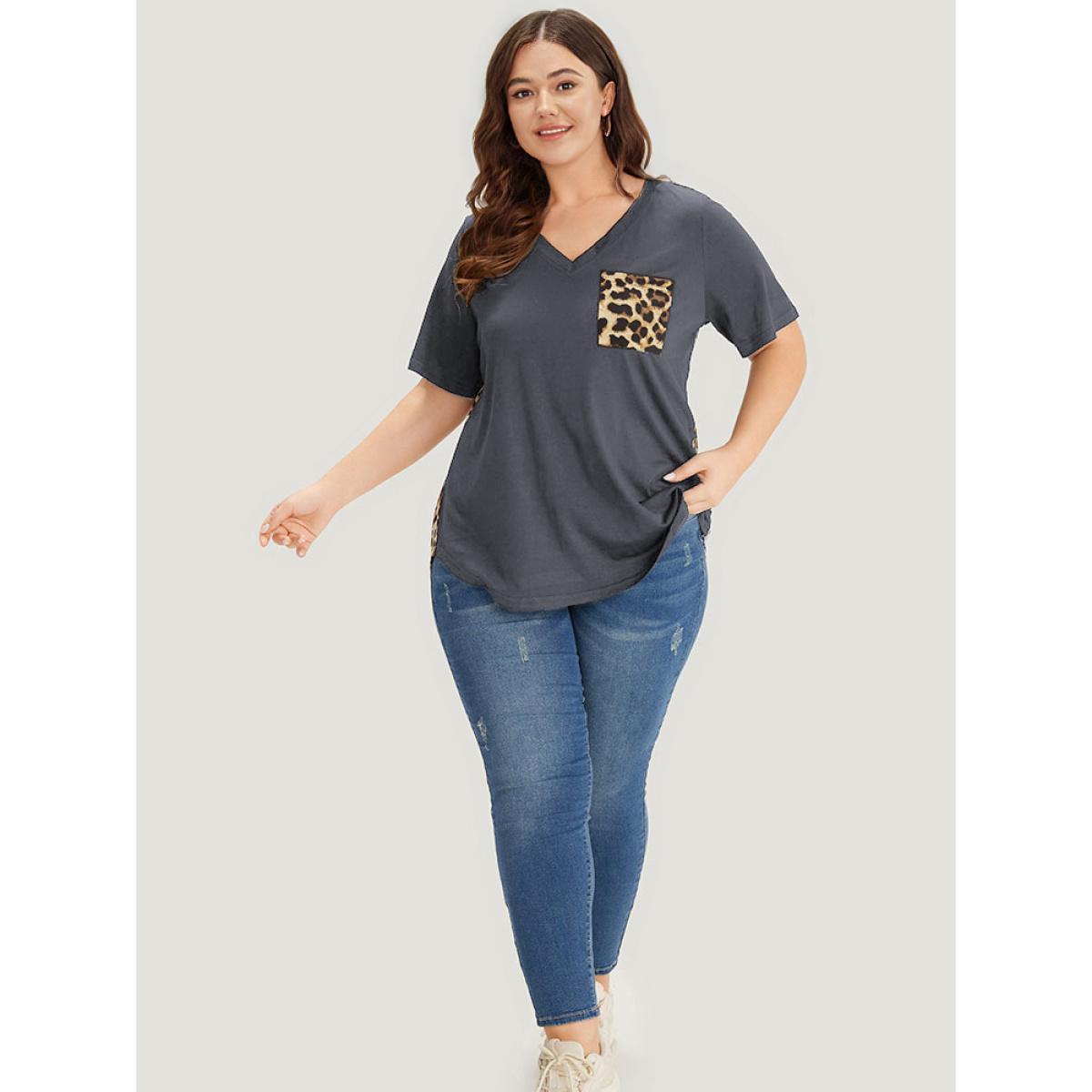 Plus Size Leopard Patchwork Patched Pocket V Neck T-shirt DimGray Women Casual Arc Hem Leopard V-neck Dailywear T-shirts BloomChic 12/L Product Image