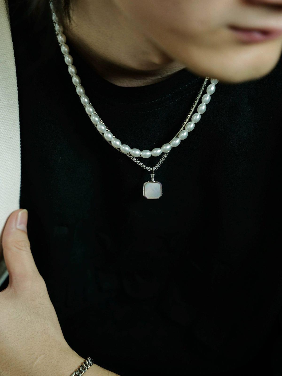 MULTI LAYER PEARL SQUARE NECKLACE Product Image