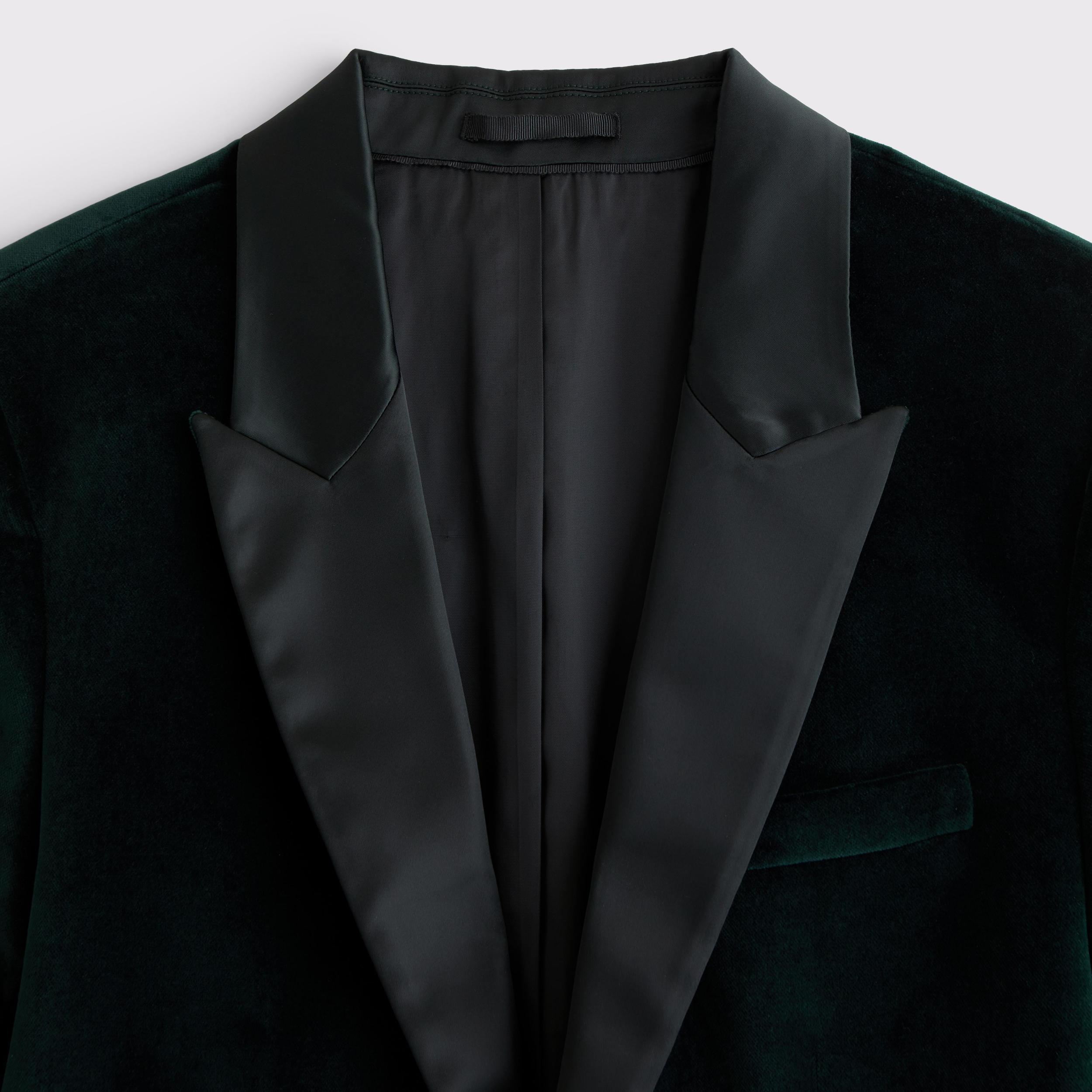 The A&F Collins Tailored Classic Velvet Blazer Product Image