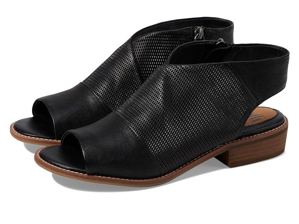 Sofft Natalia Perforated Leather Sandals Product Image