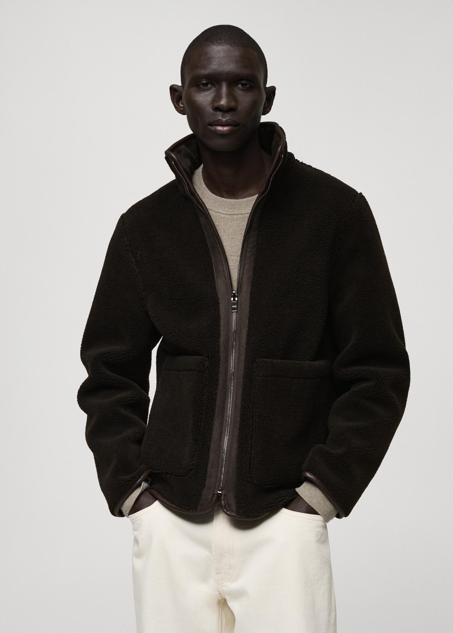 Reversible sheepskin jacket - Men | MANGO USA Product Image