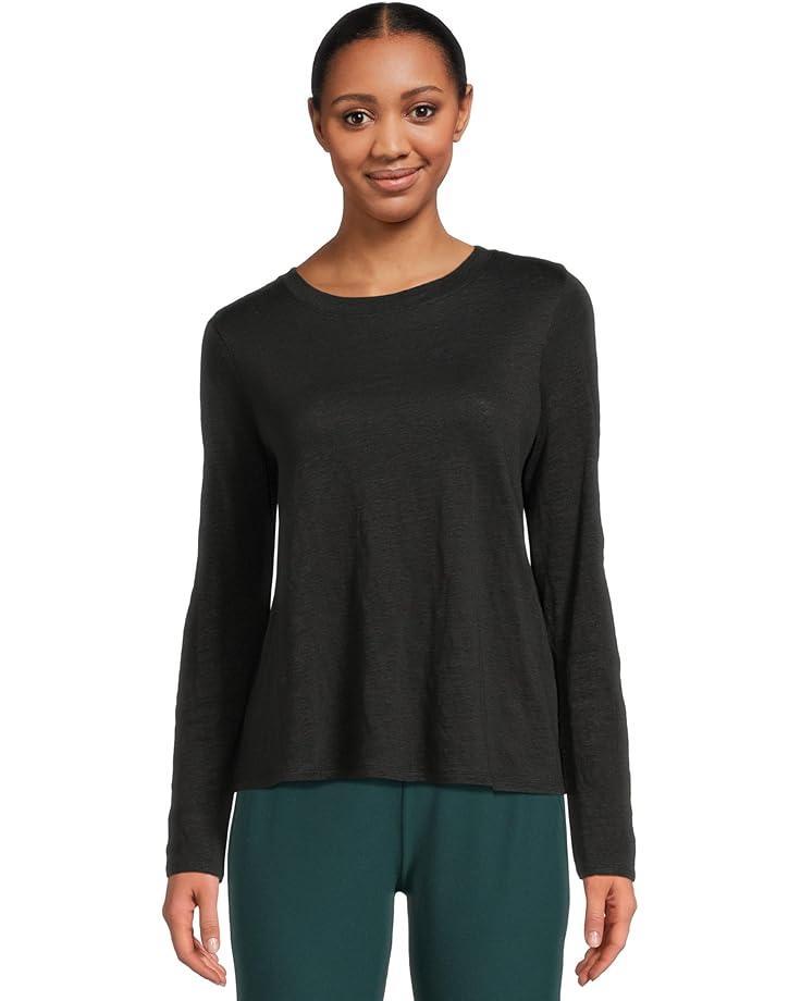 V Neck Long Sleeve Tee Product Image