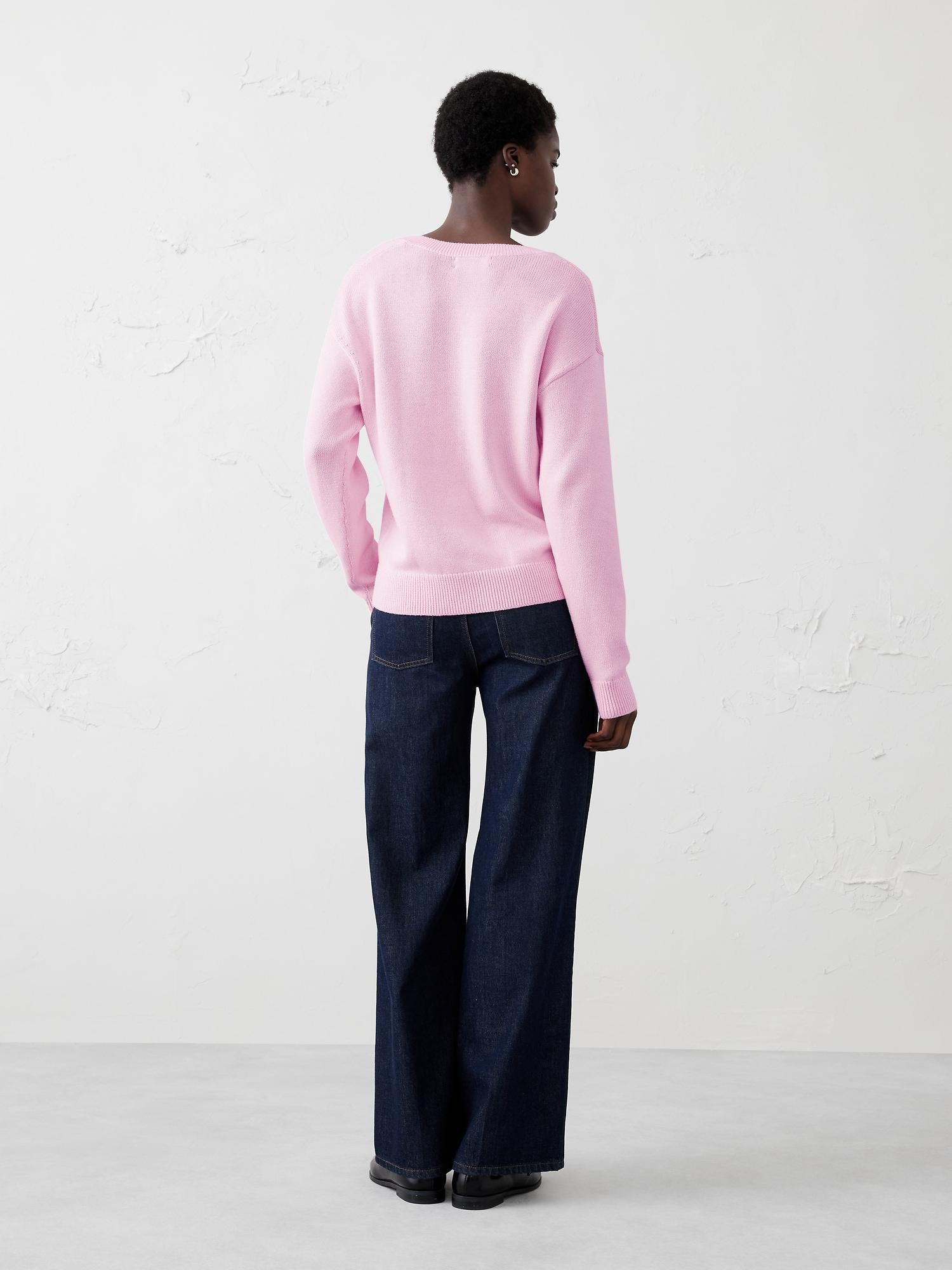 V-Neck Pullover Product Image