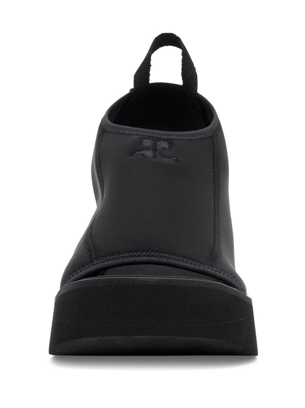 Wave logo-embroidered sandals Product Image