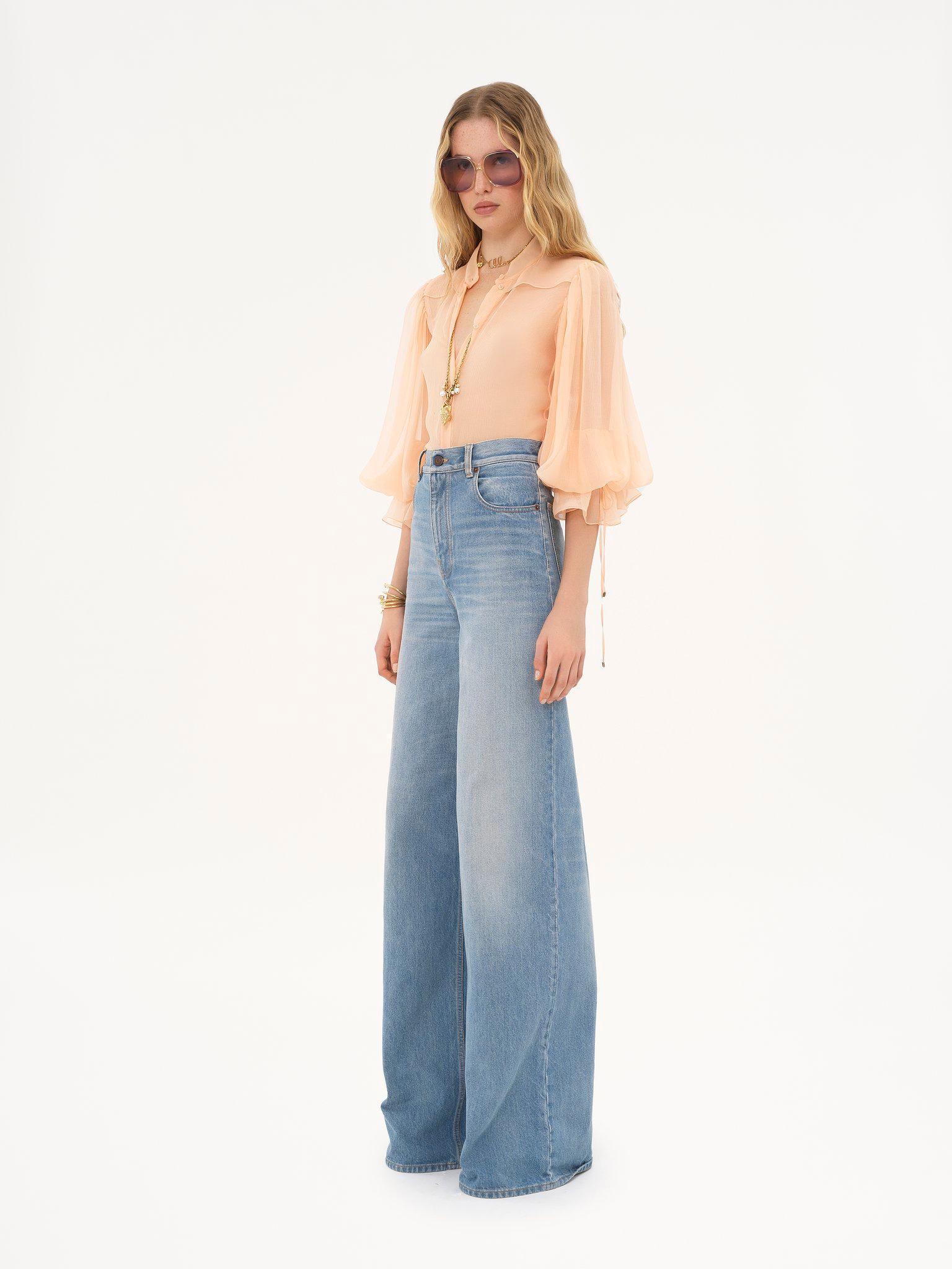 Puff-sleeve blouse in silk mousseline Product Image