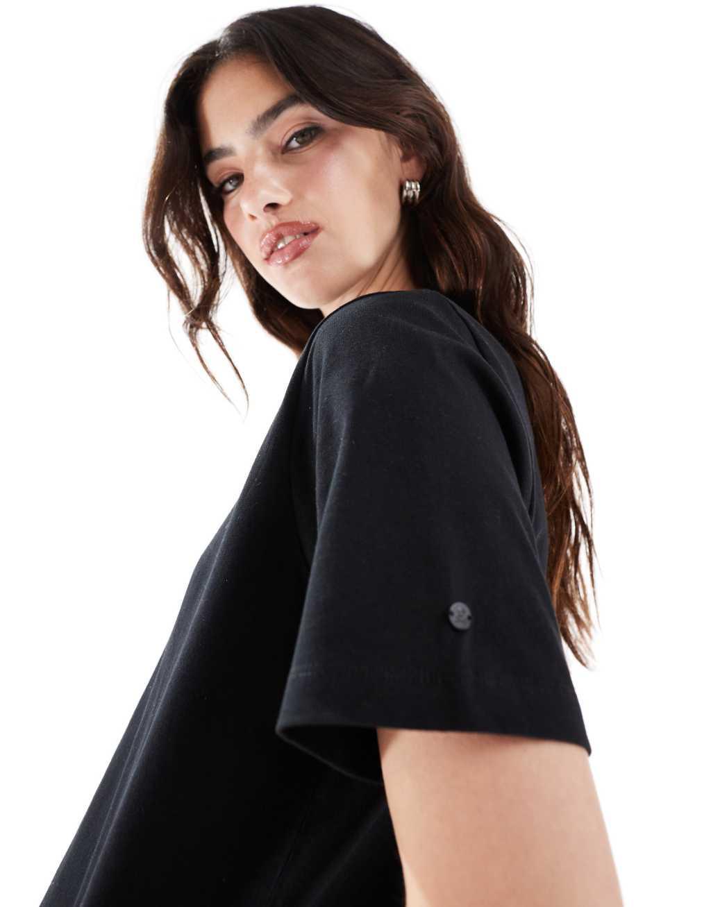 Scalpers mini knot tee in black   Product Image