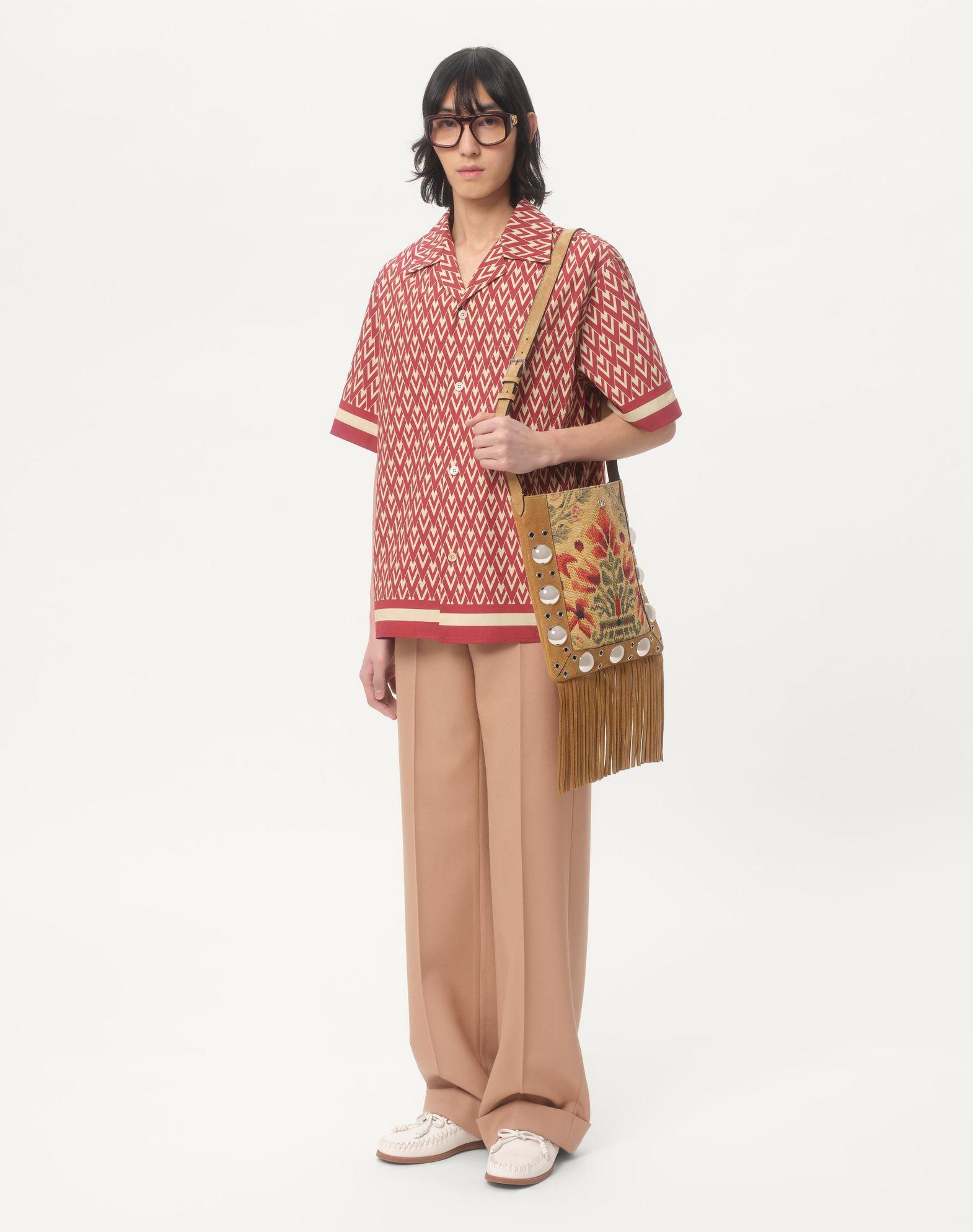 Cotton Popeline Bowling Shirt With Toute La V Print Product Image