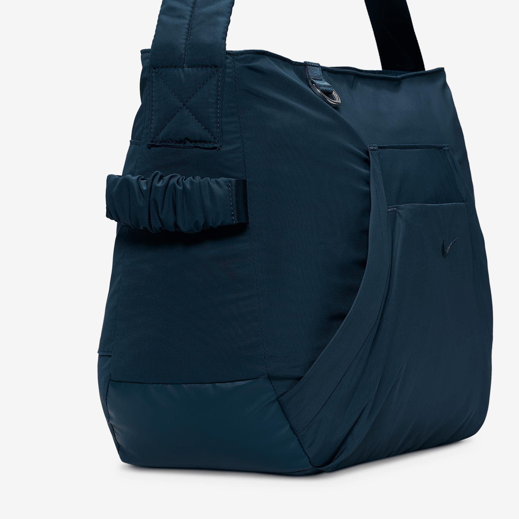 Nike One Tote Bag (25L) Product Image