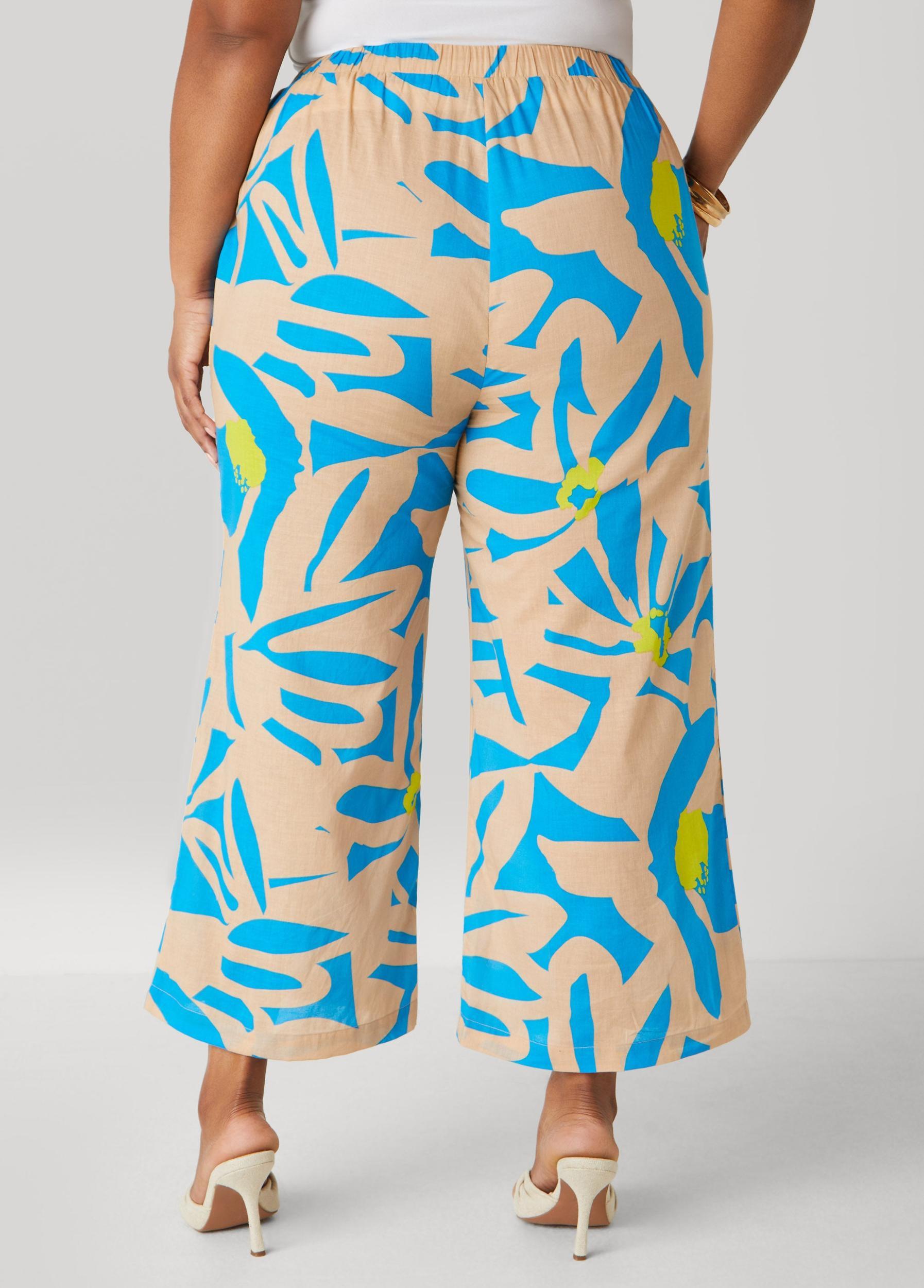 Cropped Floral Print Pants Product Image